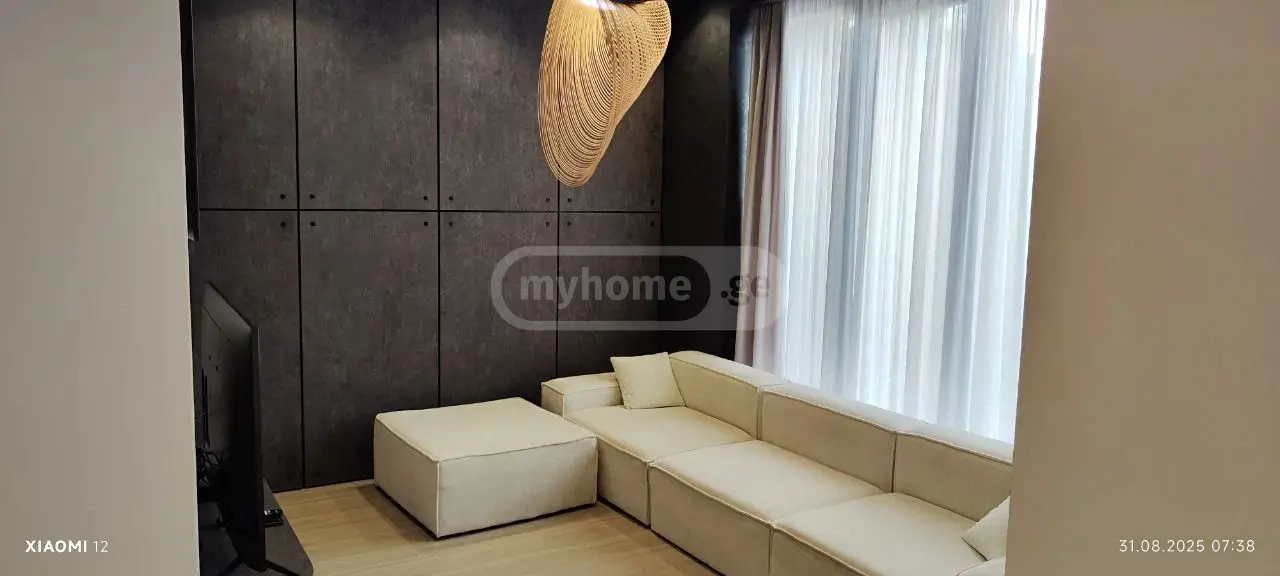 4 Room Private House For Sale view 2