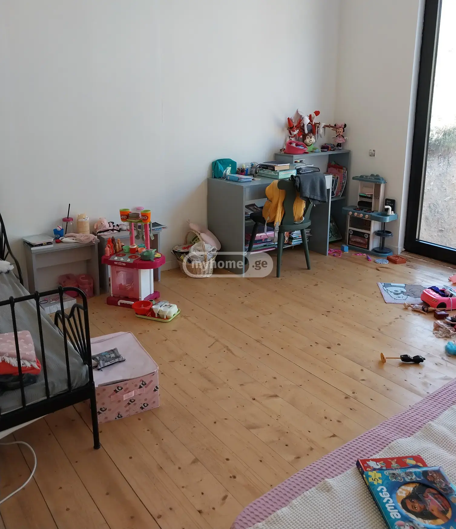 5 Room Private House For Sale view 9