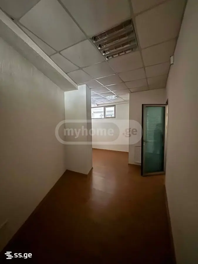 Office Commercial Area For Rent In Mtatsminda view 4