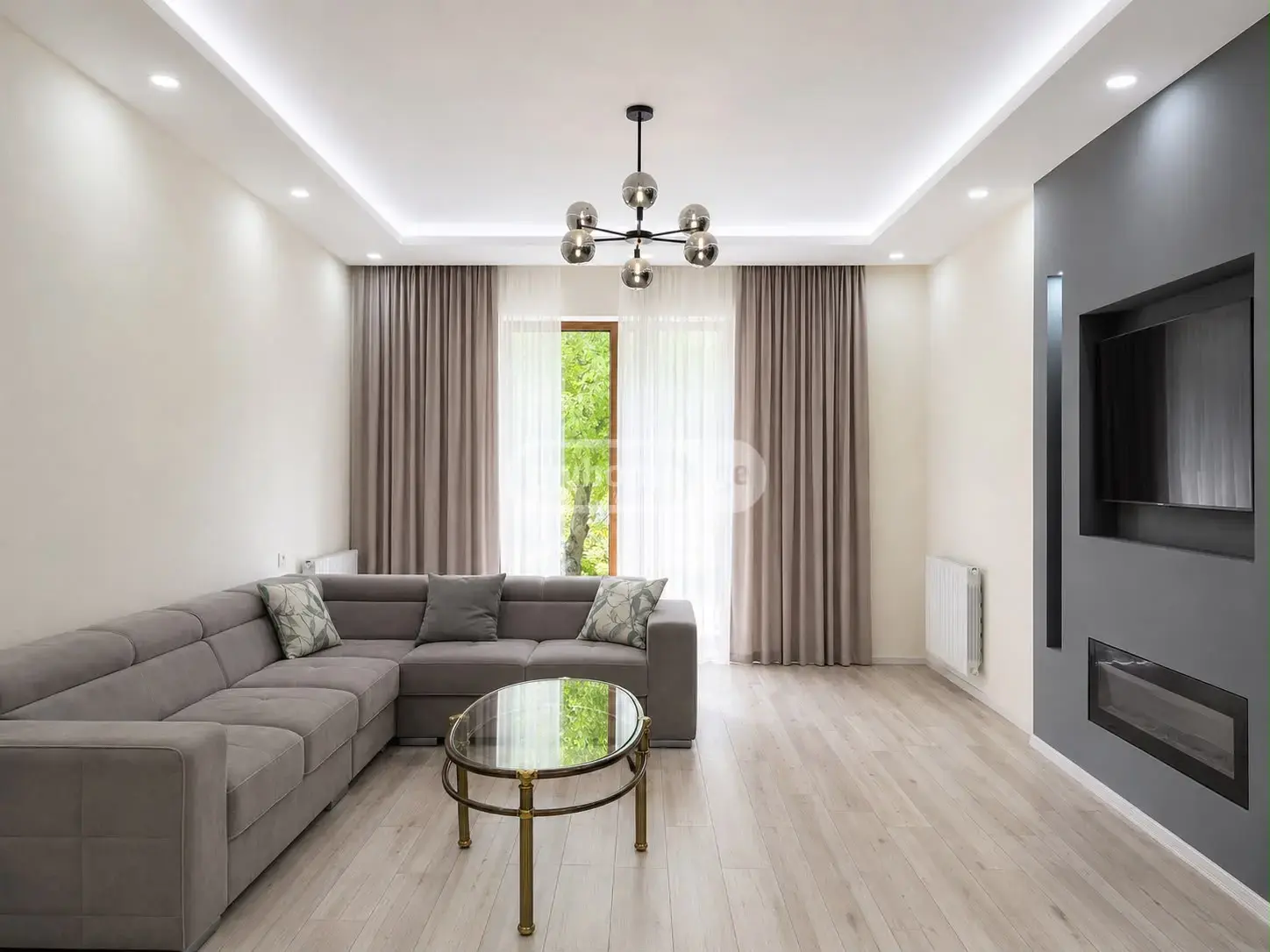 5 Room Private House For Sale view 3