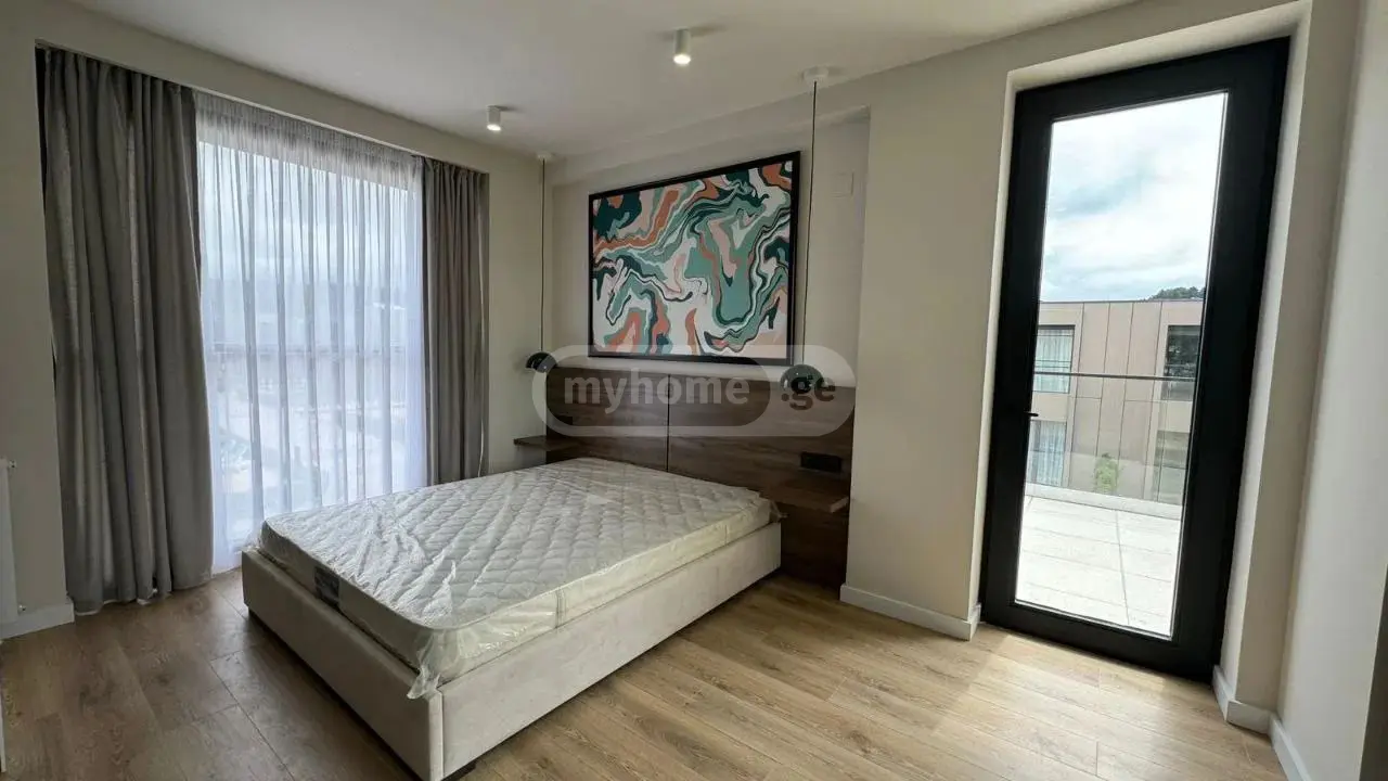 4 Room Private House For Sale view 5