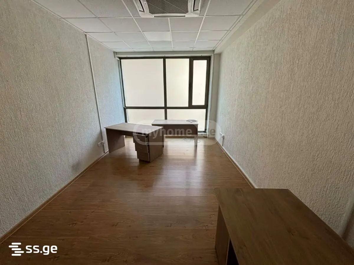 Office Commercial Area For Rent In Mtatsminda view 13