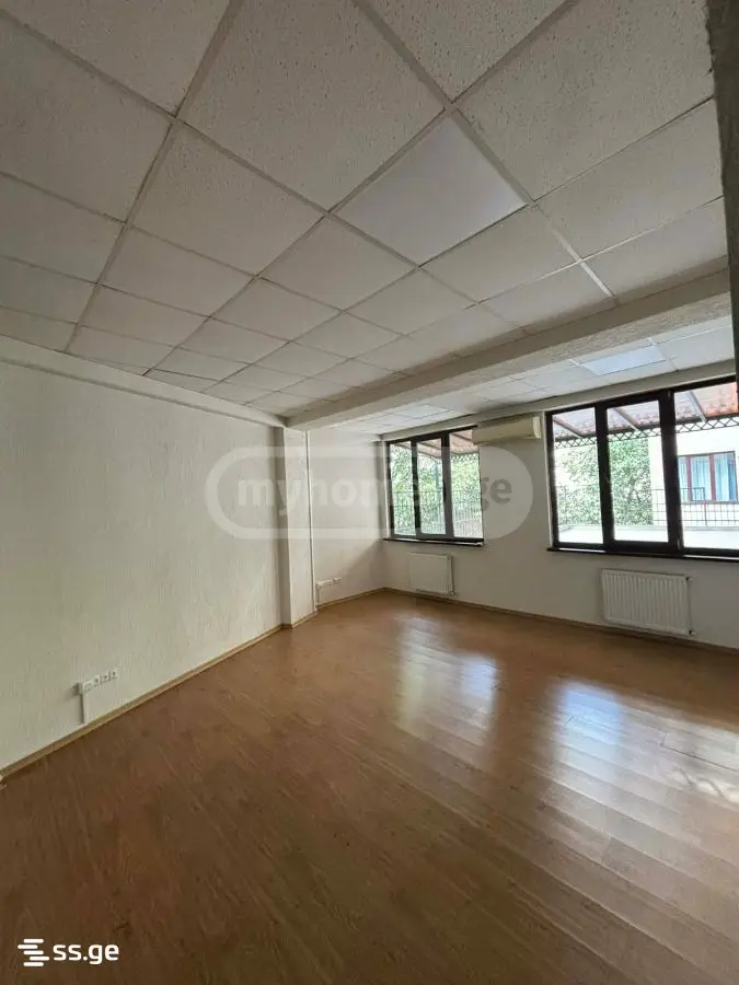 Office Commercial Area For Rent In Mtatsminda view 11