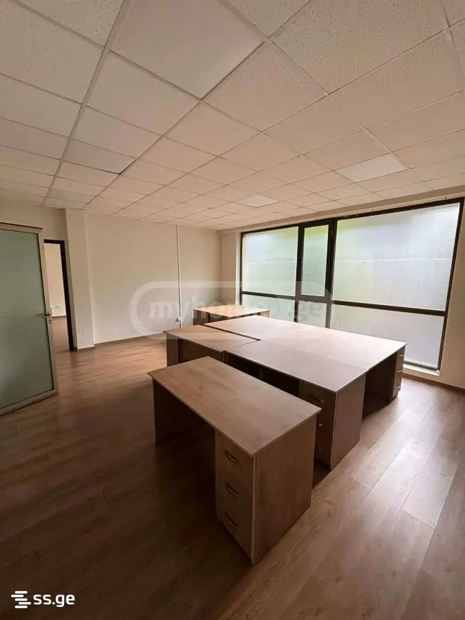 Office Commercial Area For Rent In Mtatsminda view 8