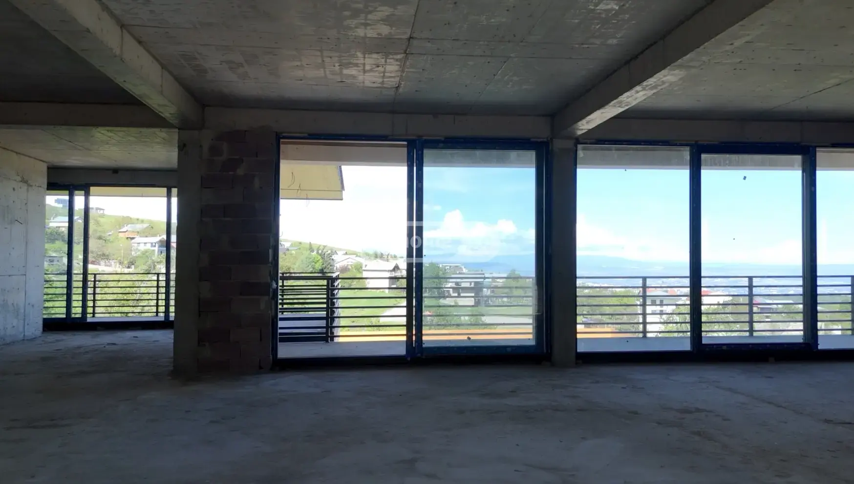10+ Room Private House For Sale In Sololaki view 5
