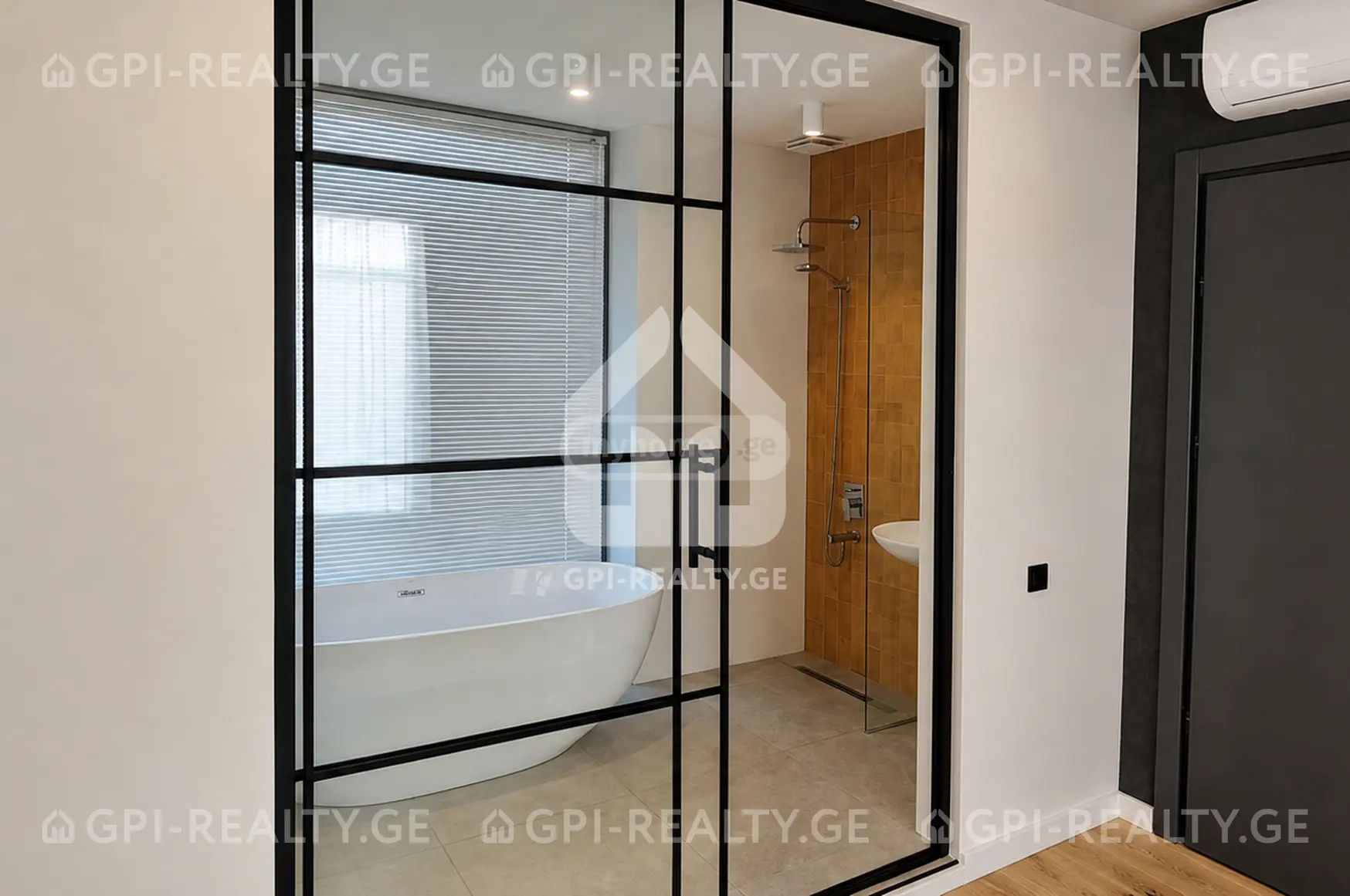 4 Room Private House For Sale view 5
