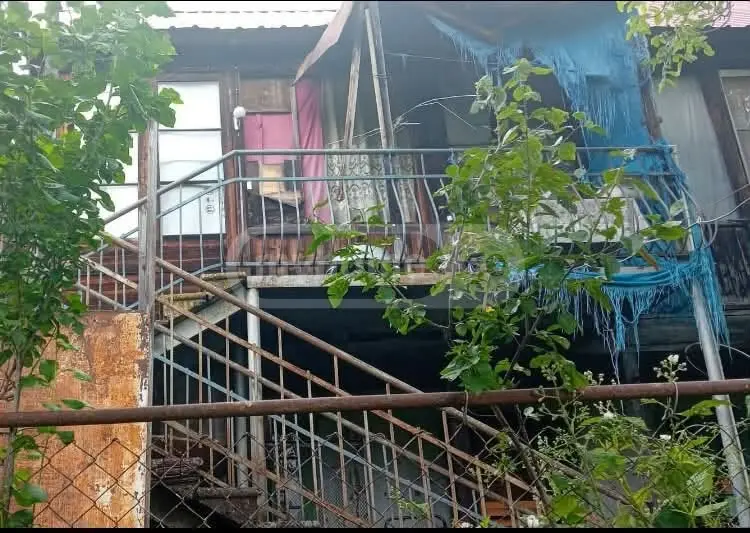 4 Room Private House For Sale view 2
