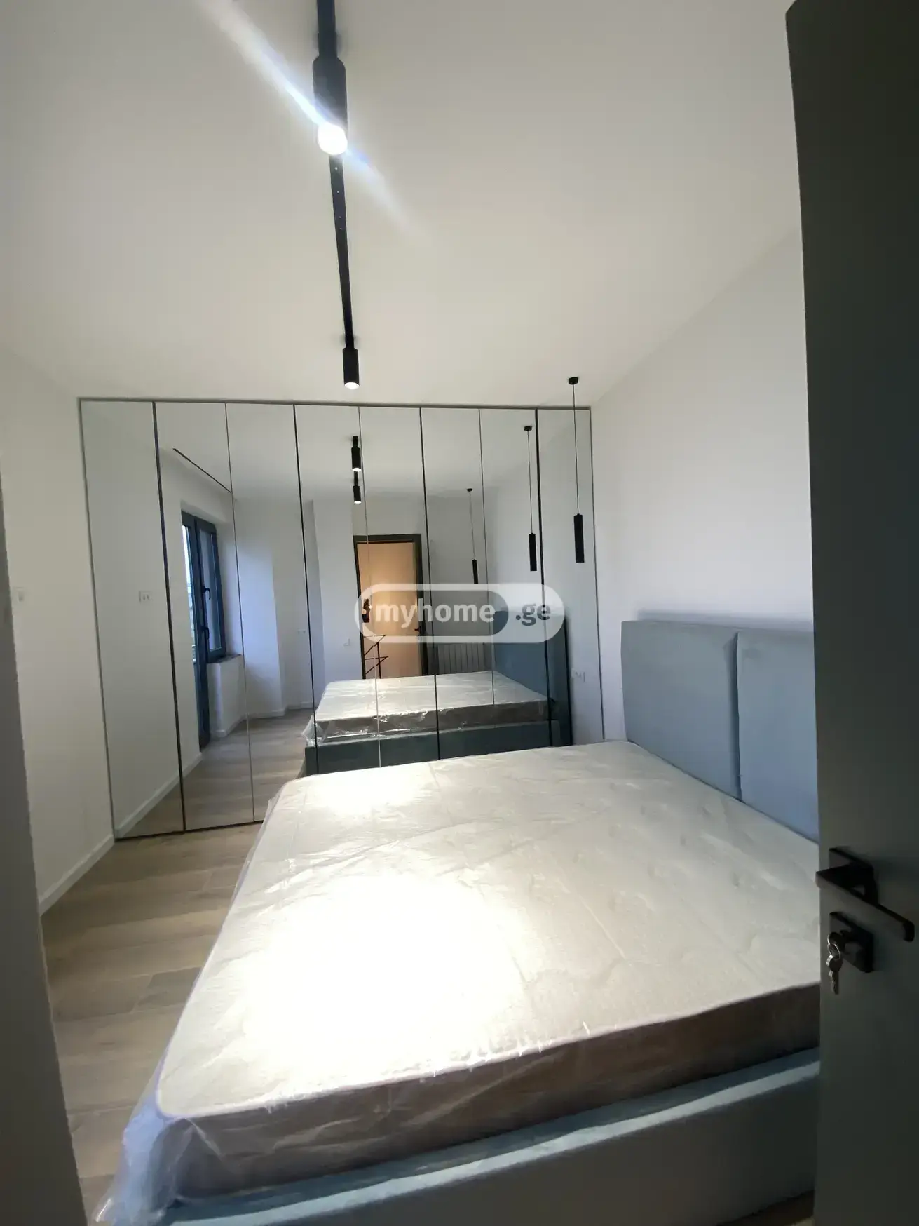 5 Room Private House For Rent In Sololaki view 6
