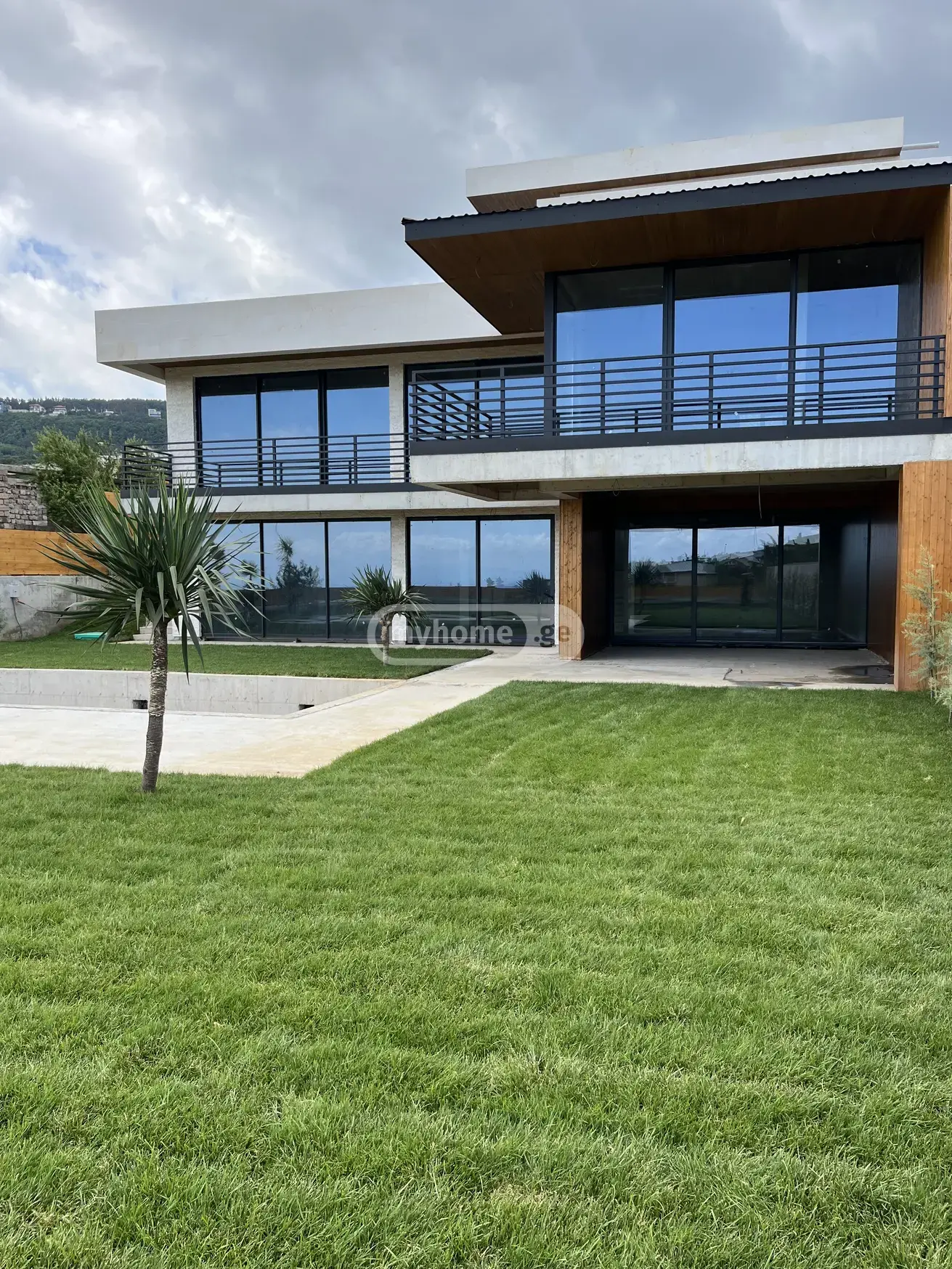 10+ Room Private House For Sale In Sololaki view 11