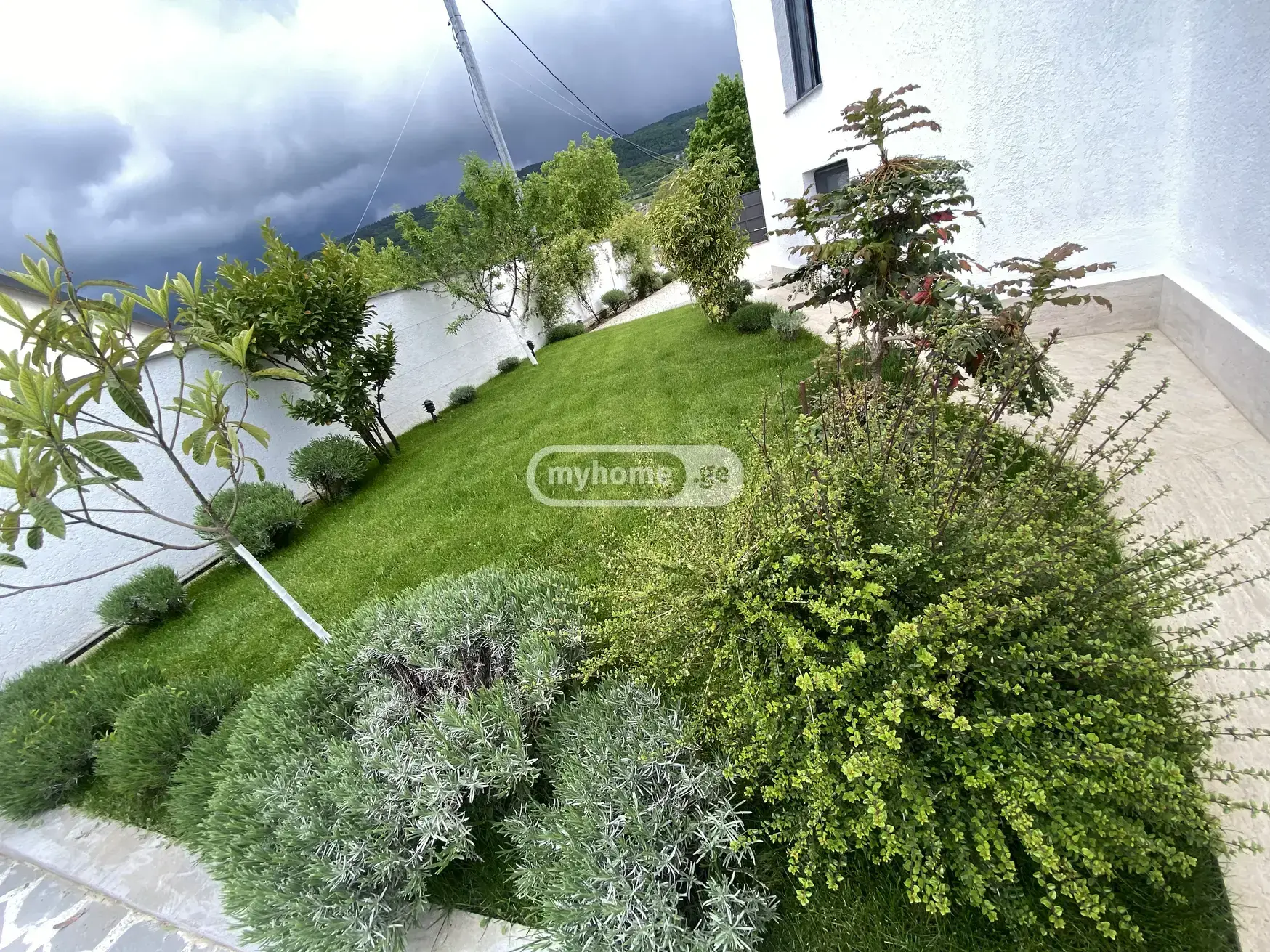 5 Room Private House For Rent In Sololaki view 11