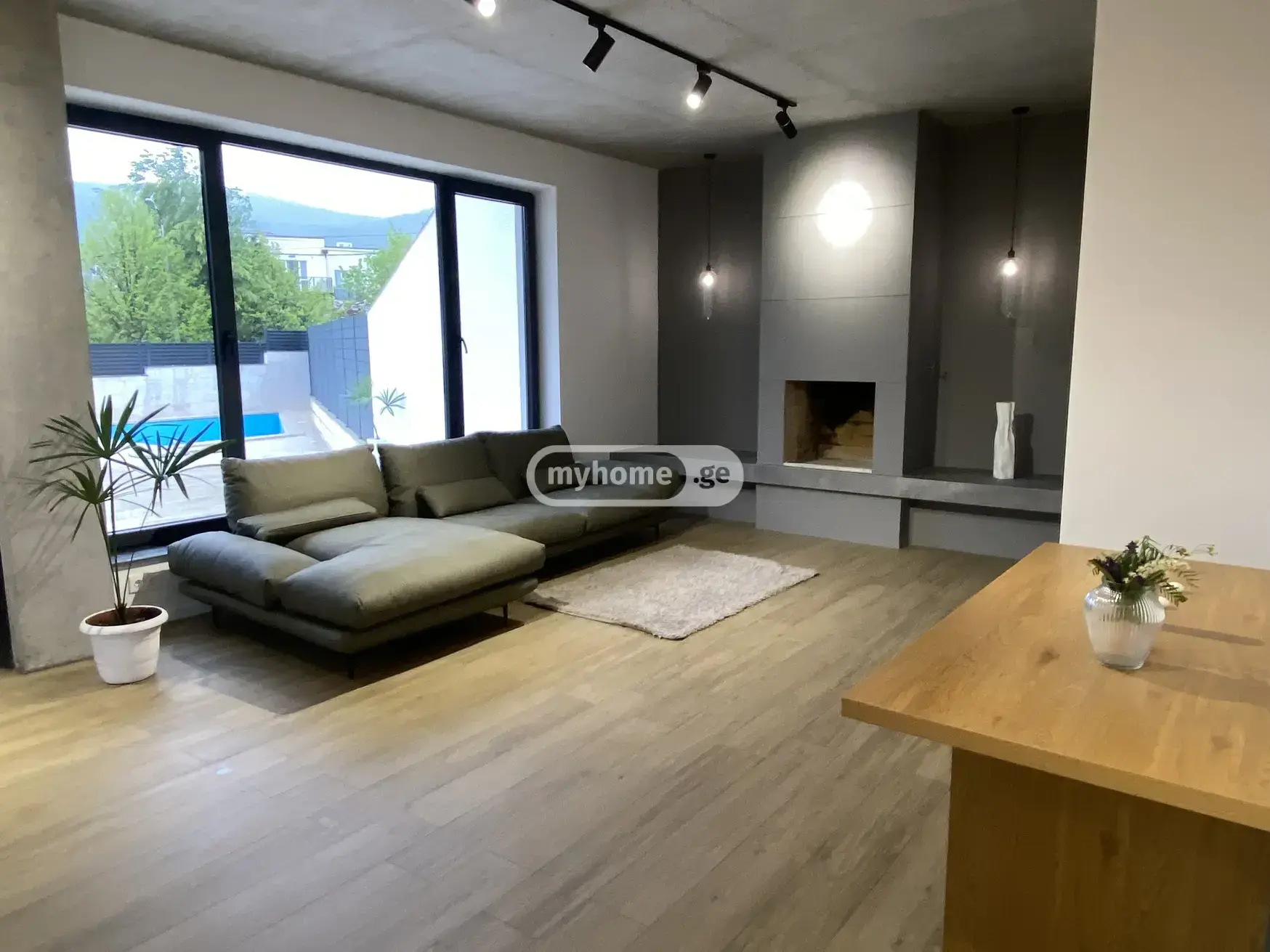 5 Room Private House For Rent In Sololaki view 1