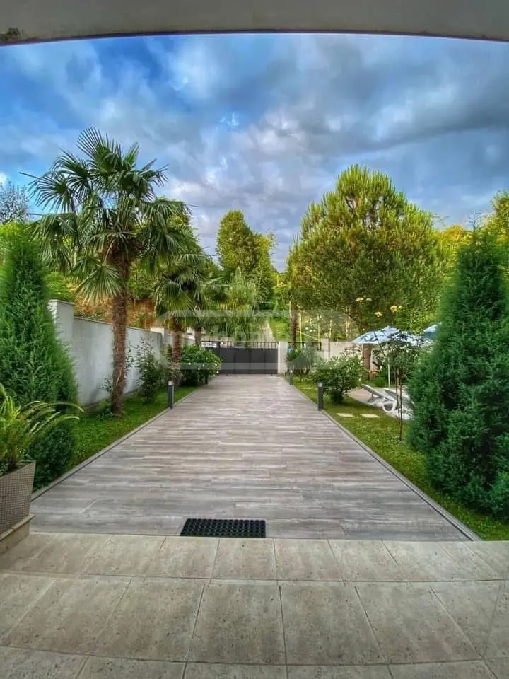 7 Room Private House For Rent In Tamar Settlement, In Batumi view 3