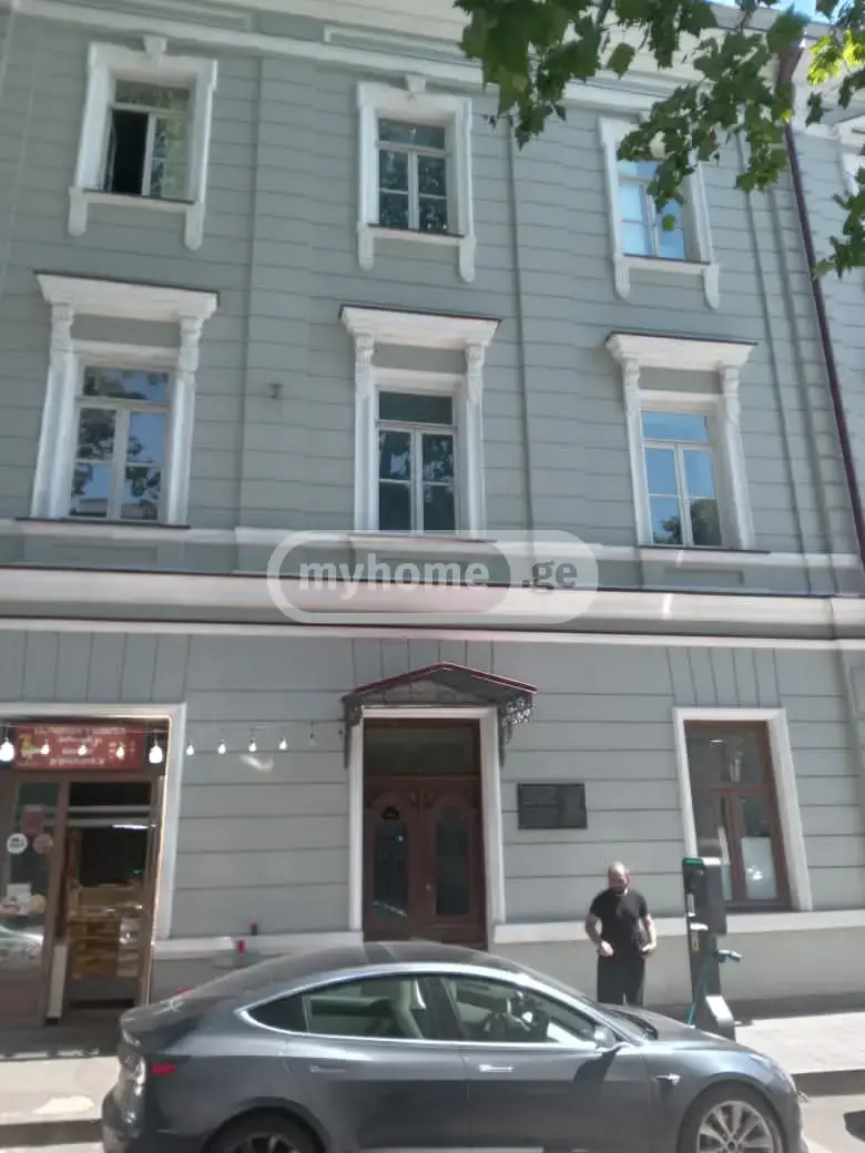 3 Room Apartment For Sale view 1