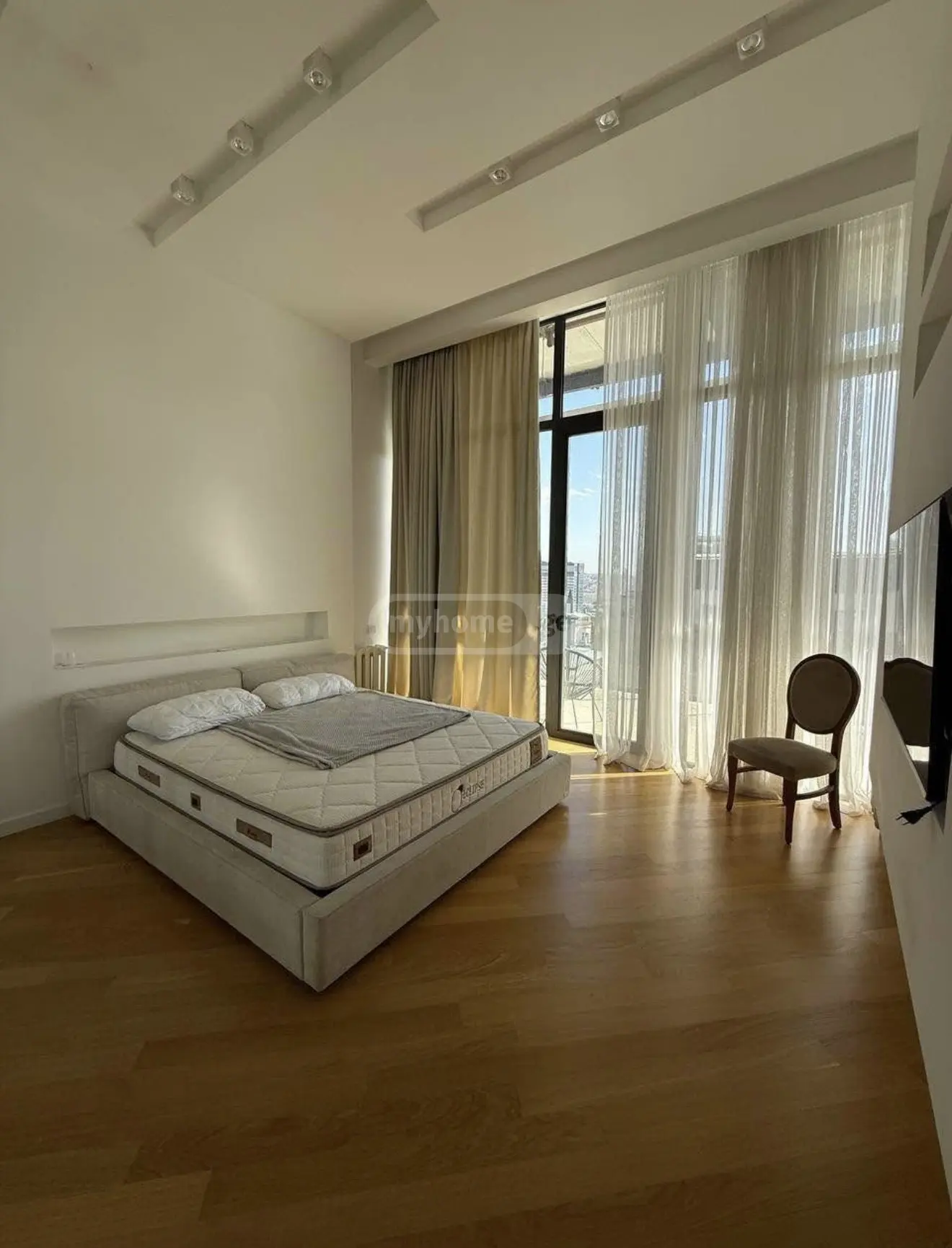 Tamar Chovelidze St, 8: 4-Room Penthouse, 170.0 M² | Korter.Ge view 16