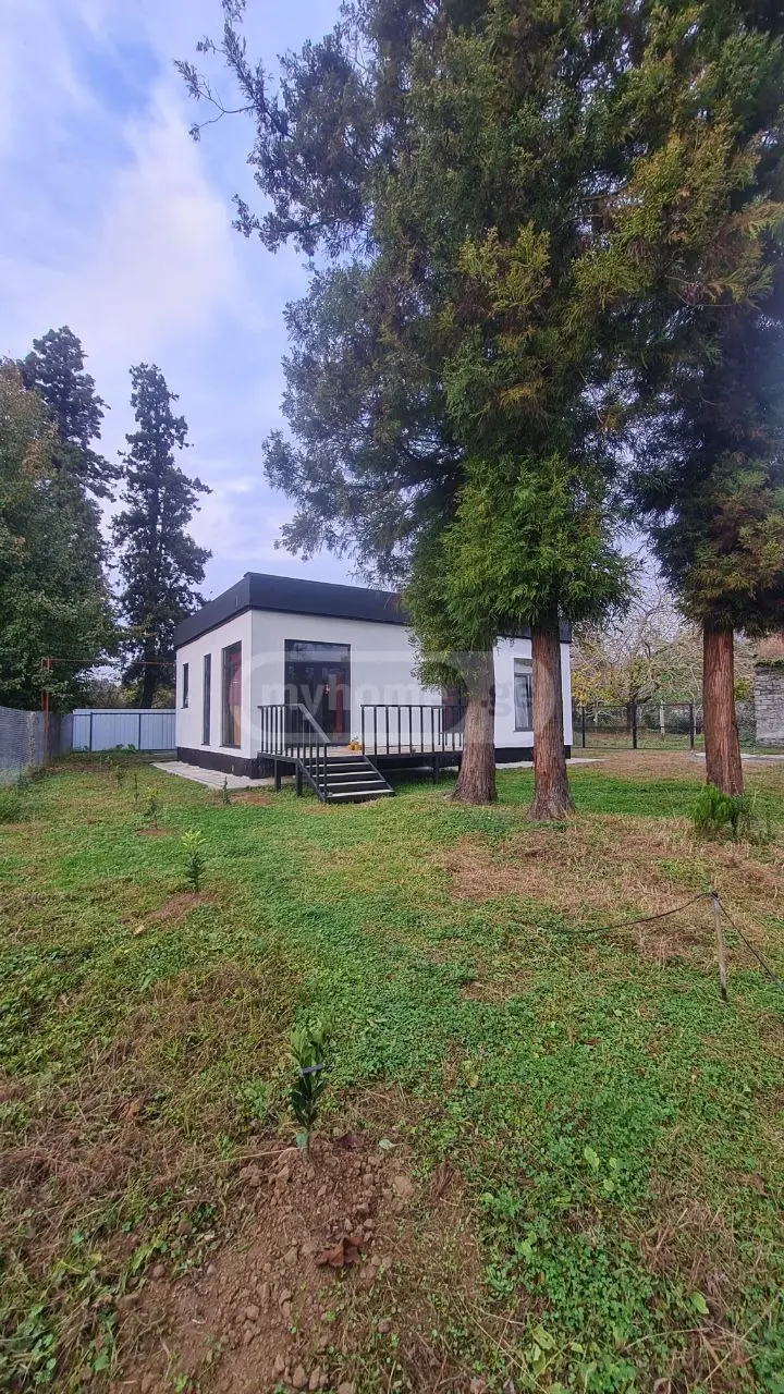 3 Room Private House For Sale view 5
