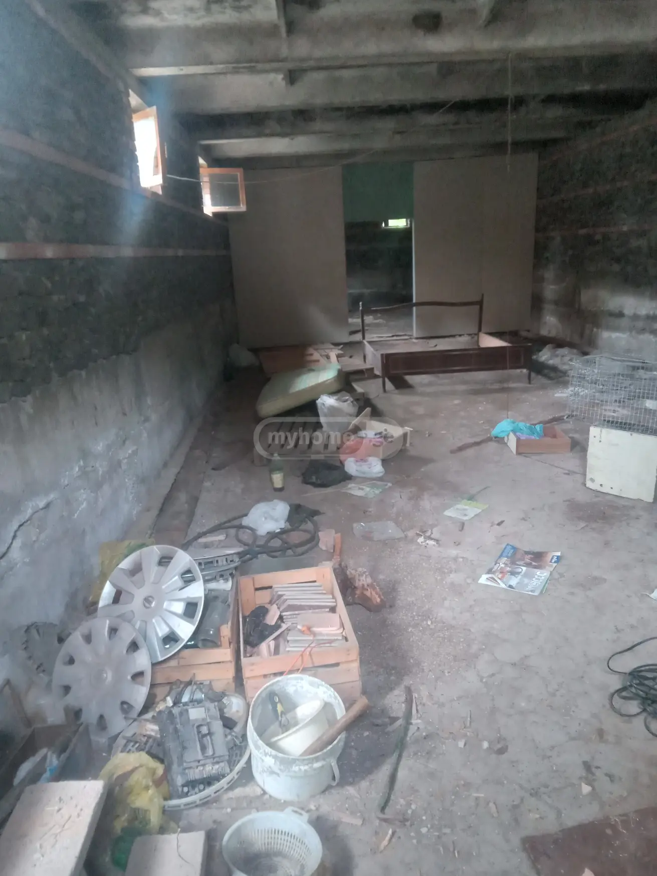 7 Room Private House For Sale view 16