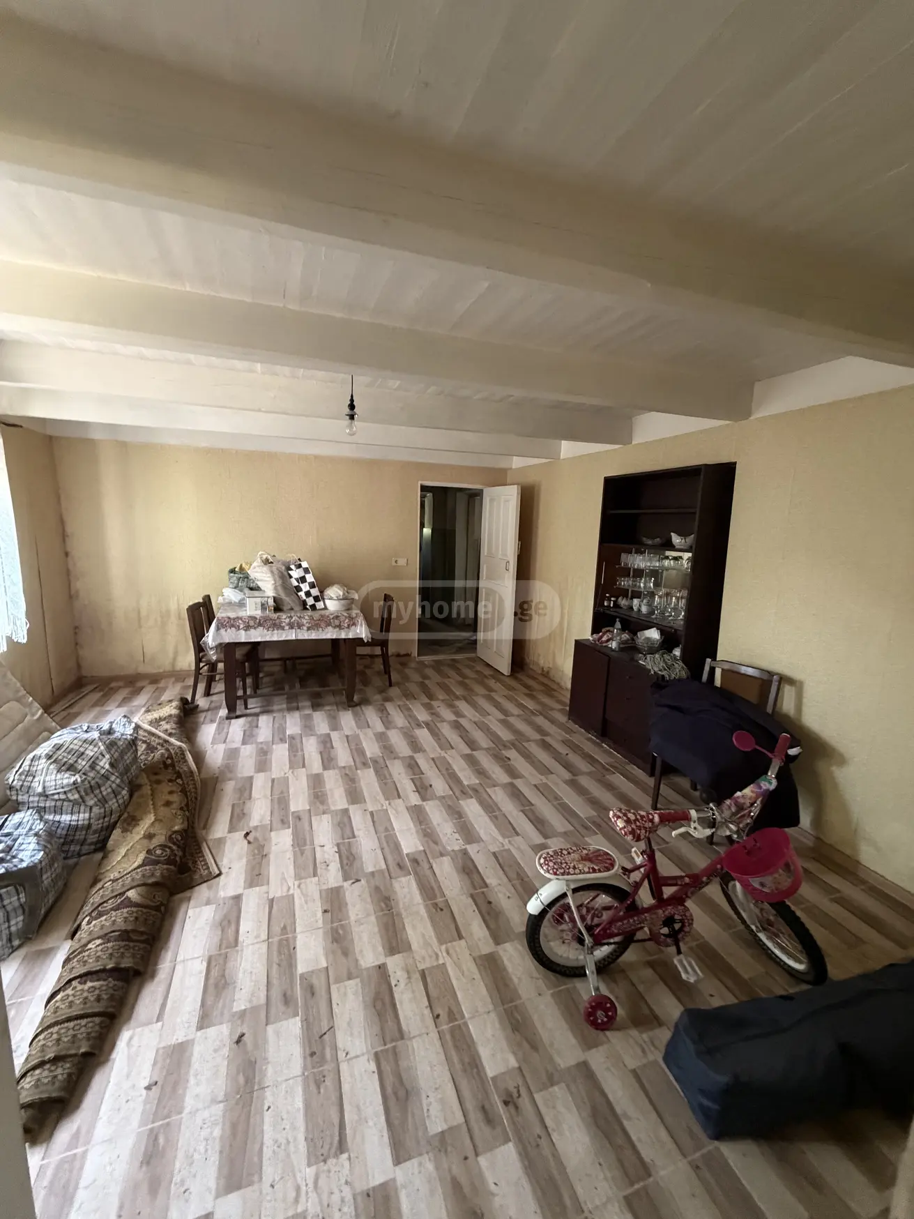 8 Room Private House For Sale view 6