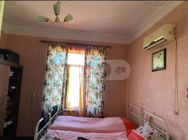 5 Room Private House For Sale view 9