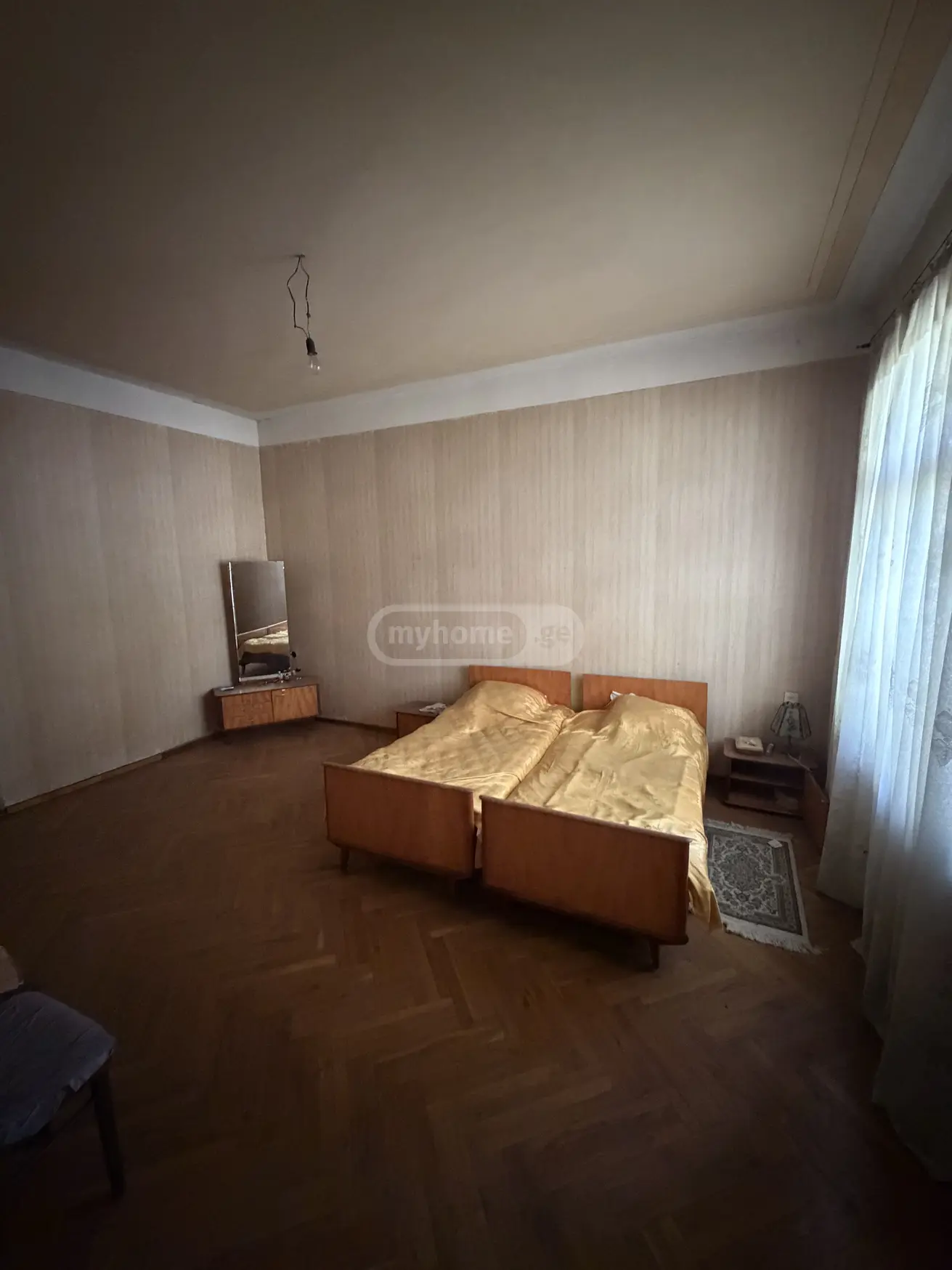 8 Room Private House For Sale view 3