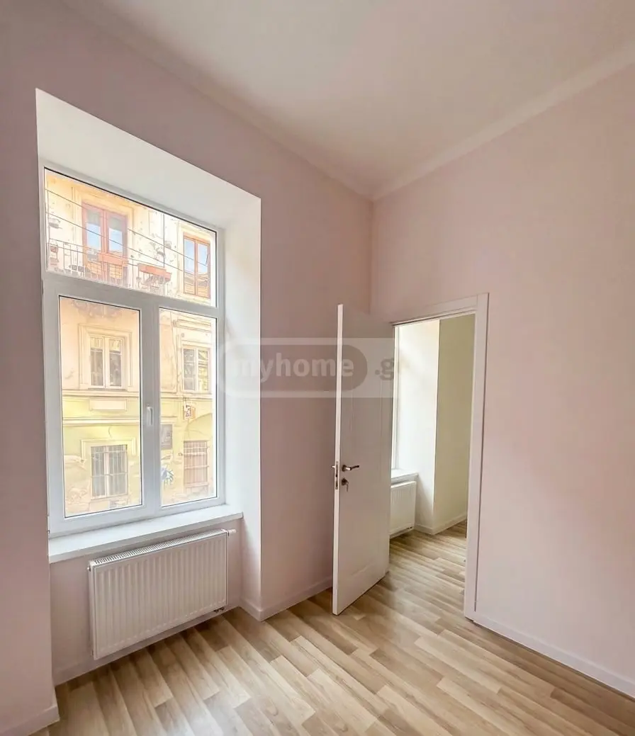 Office Commercial Area For Sale In Vera view 5