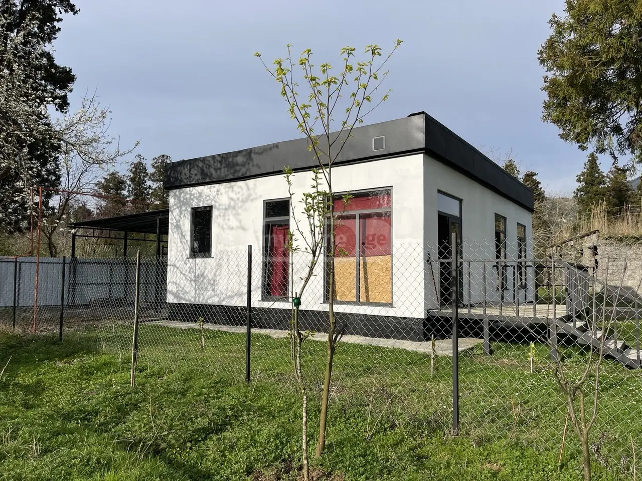 3 Room Private House For Sale view 4