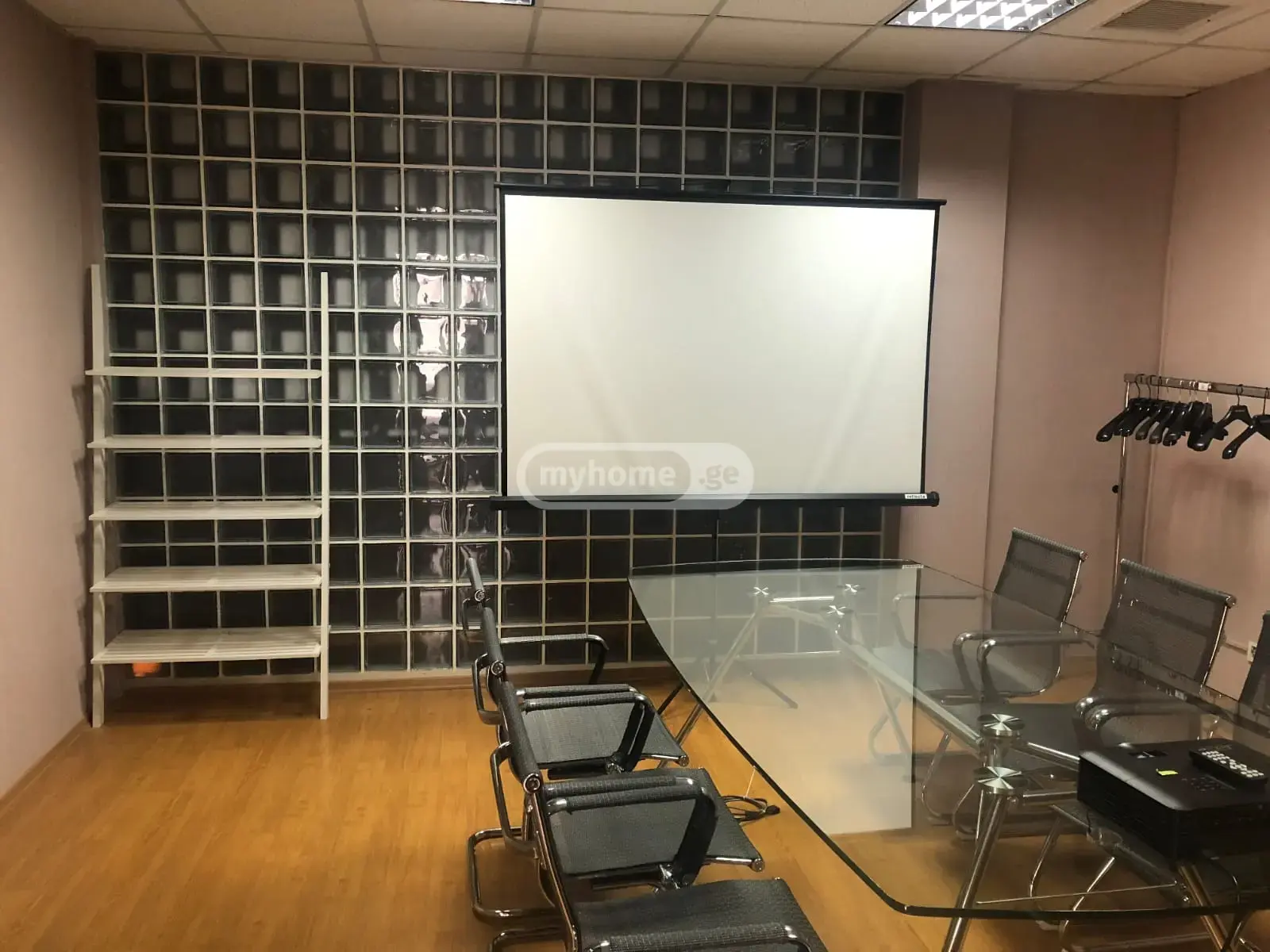 Office Commercial Area For Rent In Mtatsminda view 3