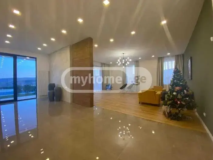 8 Room Private House For Rent In Mtatsminda view 7