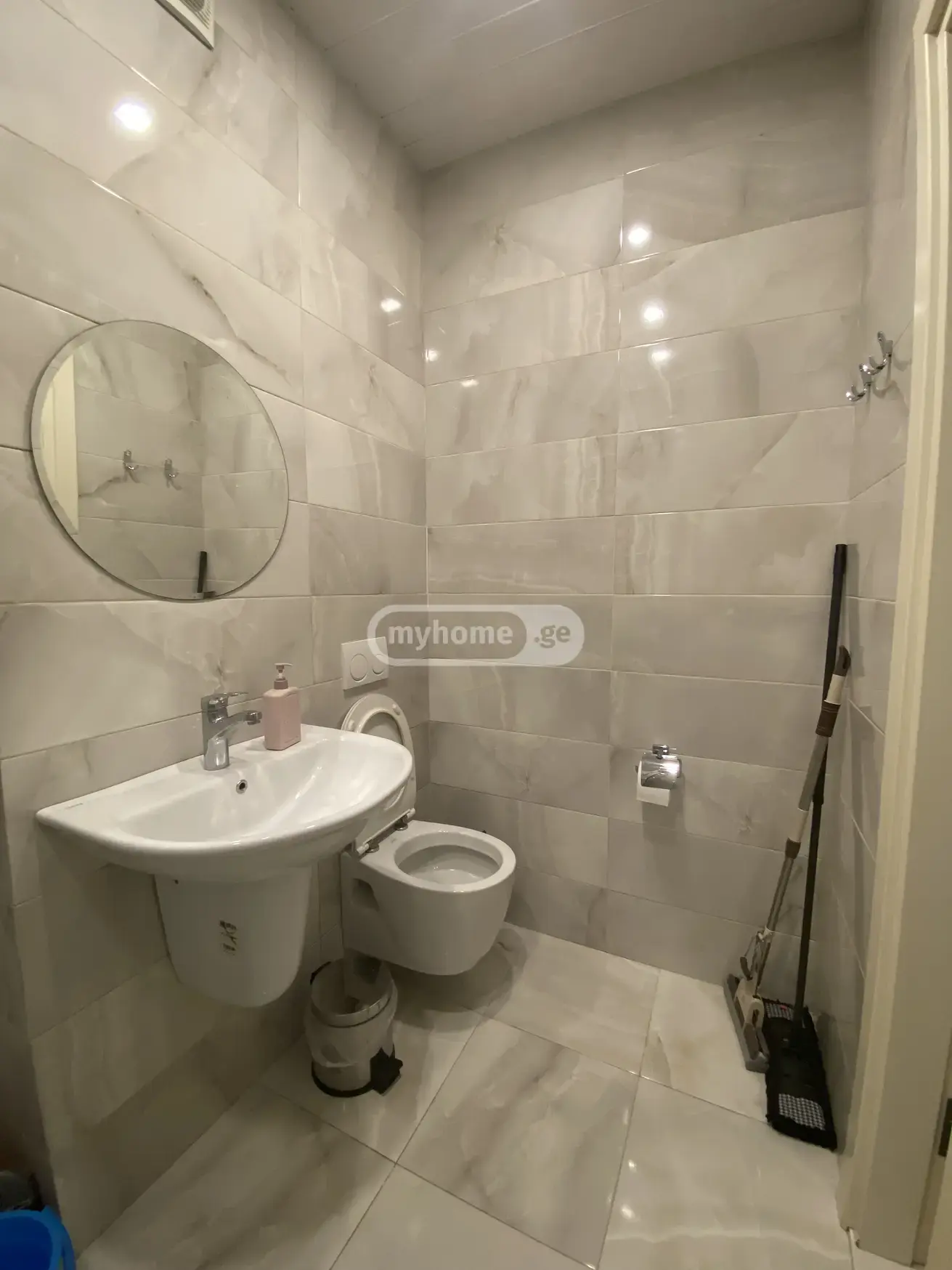 2 Room Apartment For Rent In Makhinjauri, In Batumi view 12