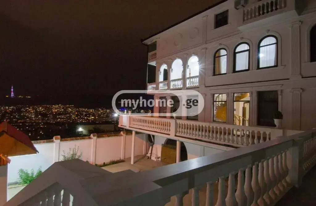 10+ Room Hotel For Rent In Vedzisi view 4