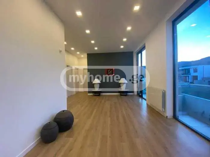 8 Room Private House For Rent In Mtatsminda view 11