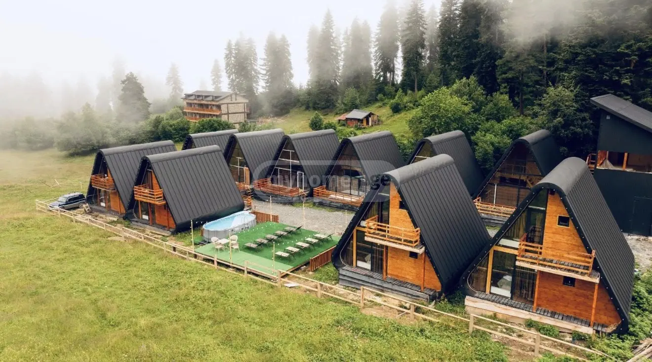 Продажа 10+ Room Private House в In Mestia view 1