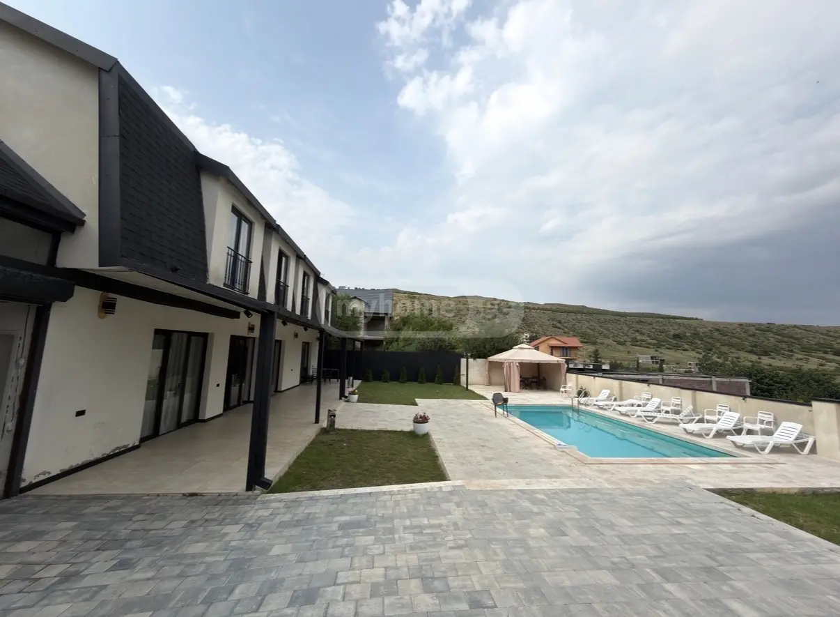 6 Room Private House Daily Rent In Lisi Lake view 12