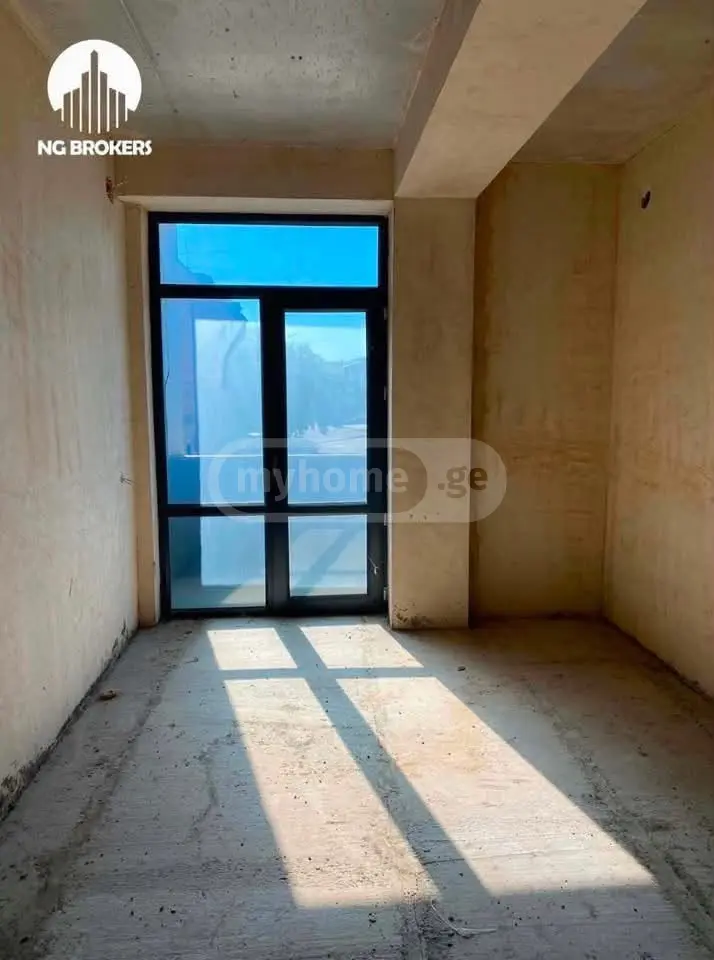 4 Room Apartment For Sale view 1