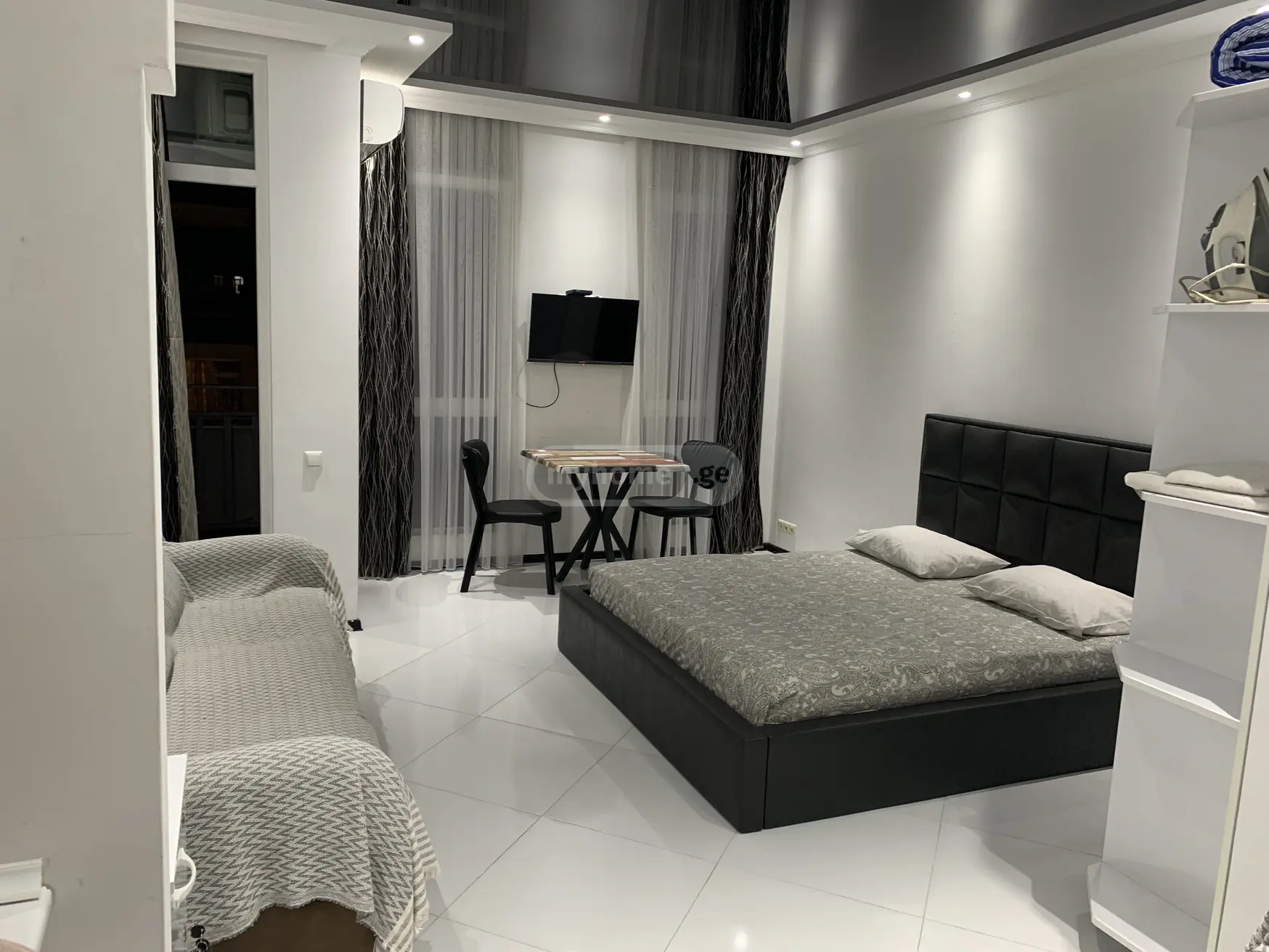 1 Room Apartment Daily Rent In Batumi view 5