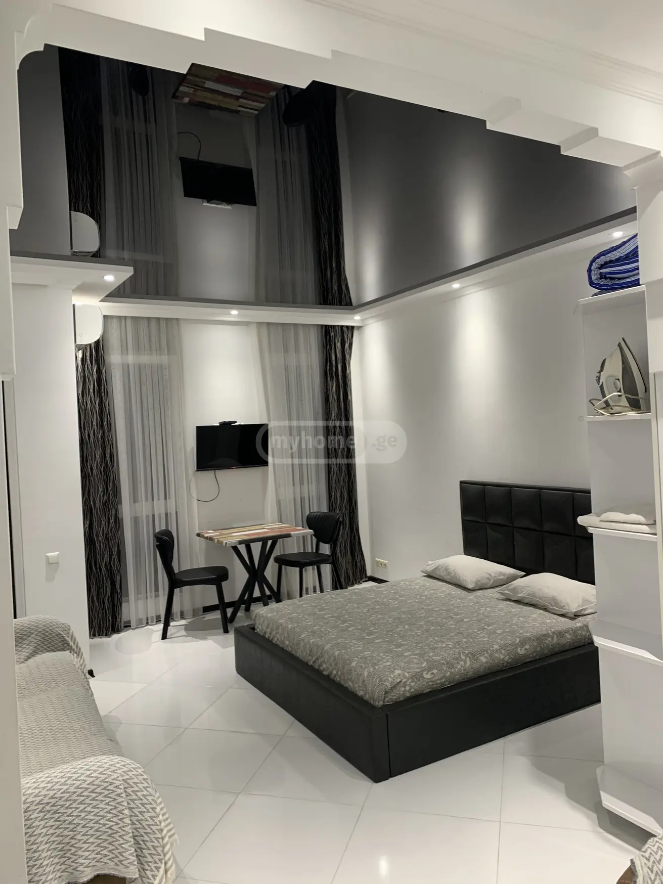 1 Room Apartment Daily Rent In Batumi view 9