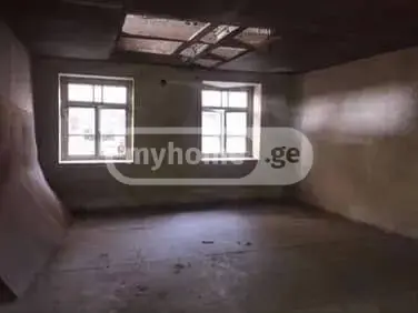 8 Room Private House For Sale view 2