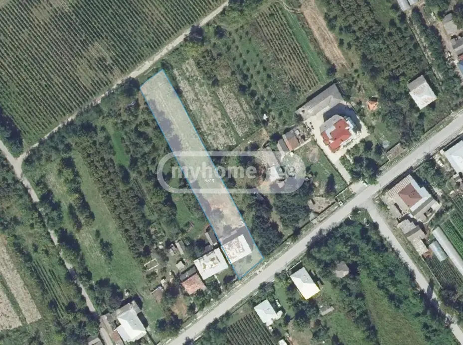 8 Room Private House For Sale view 3