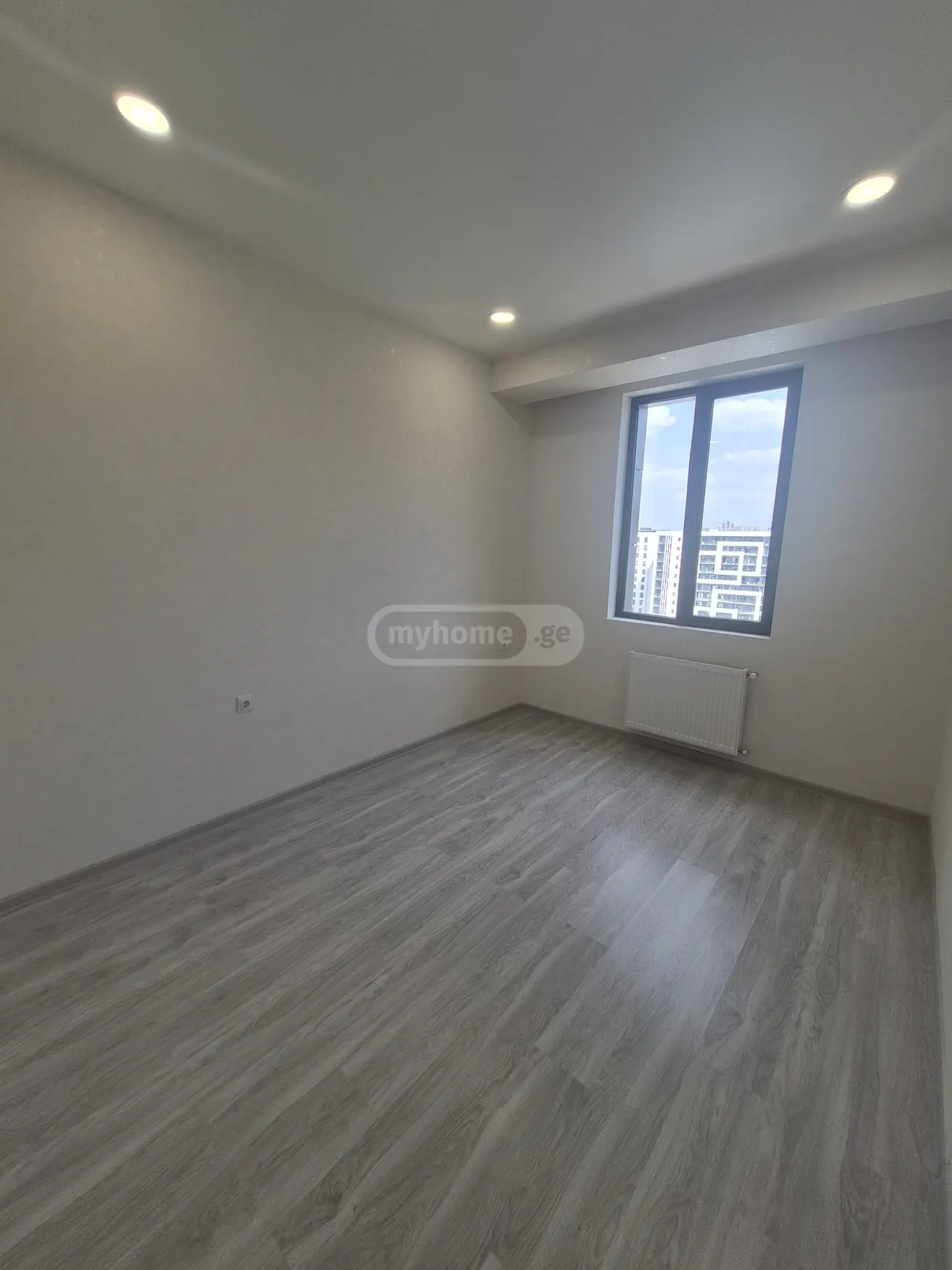 3 Room Apartment For Sale view 5