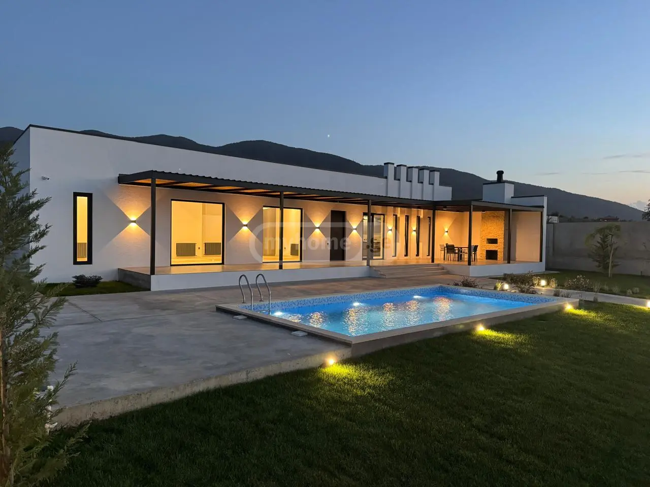 7 Room Country House For Sale view 12