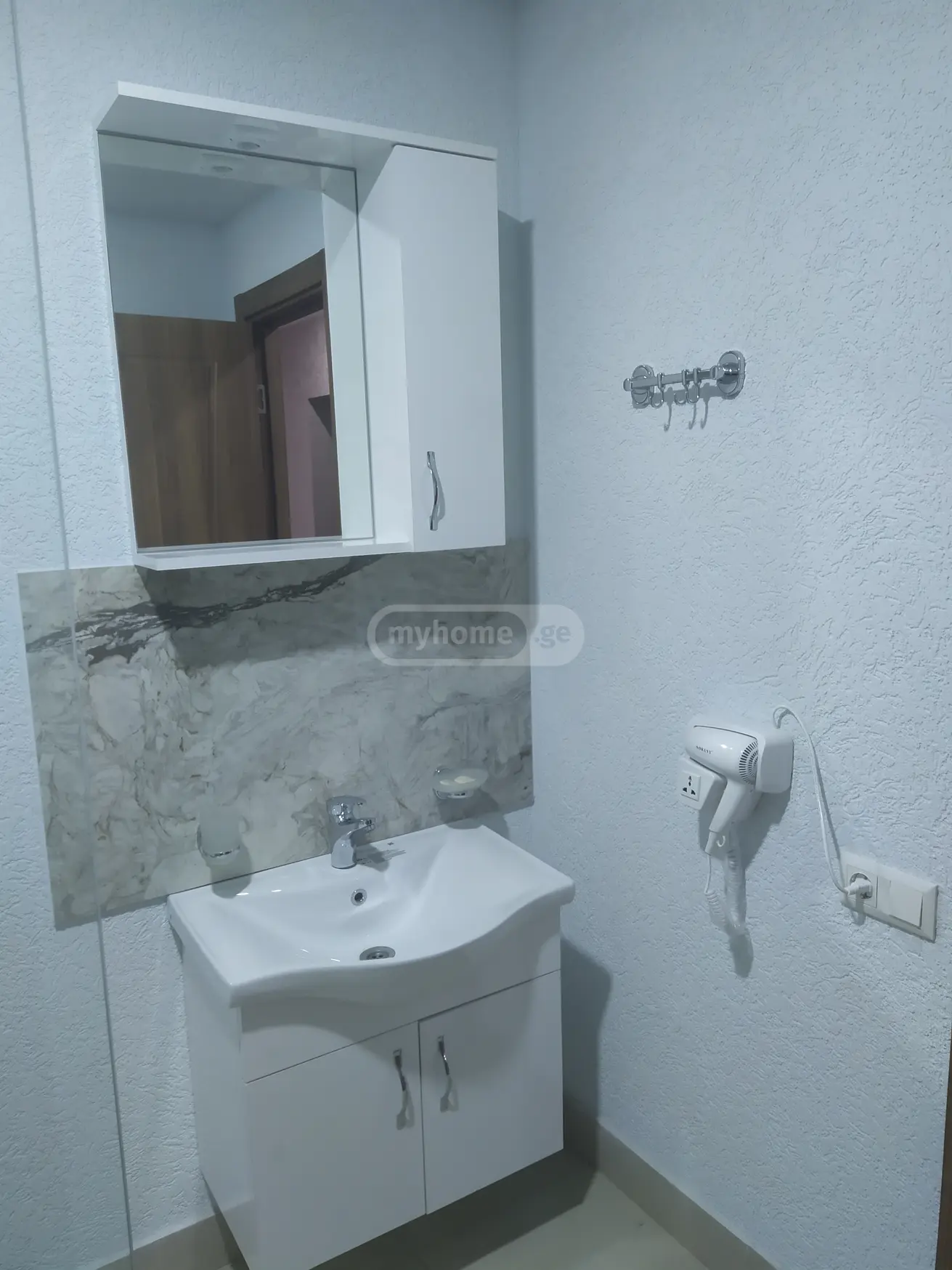 1 Room Hotel Daily Rent In Zestaphoni view 7