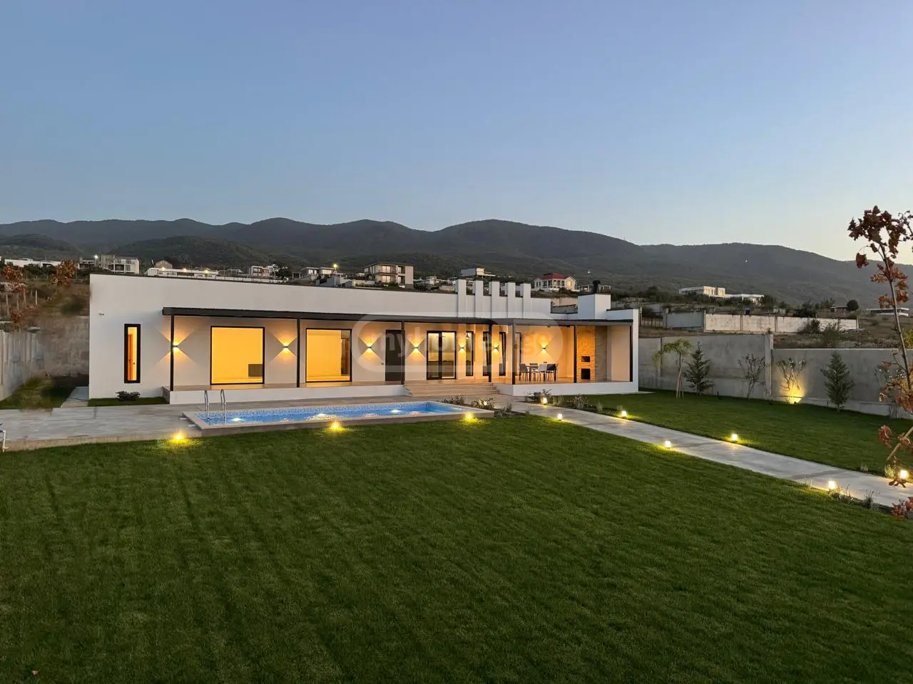 7 Room Country House For Sale view 11
