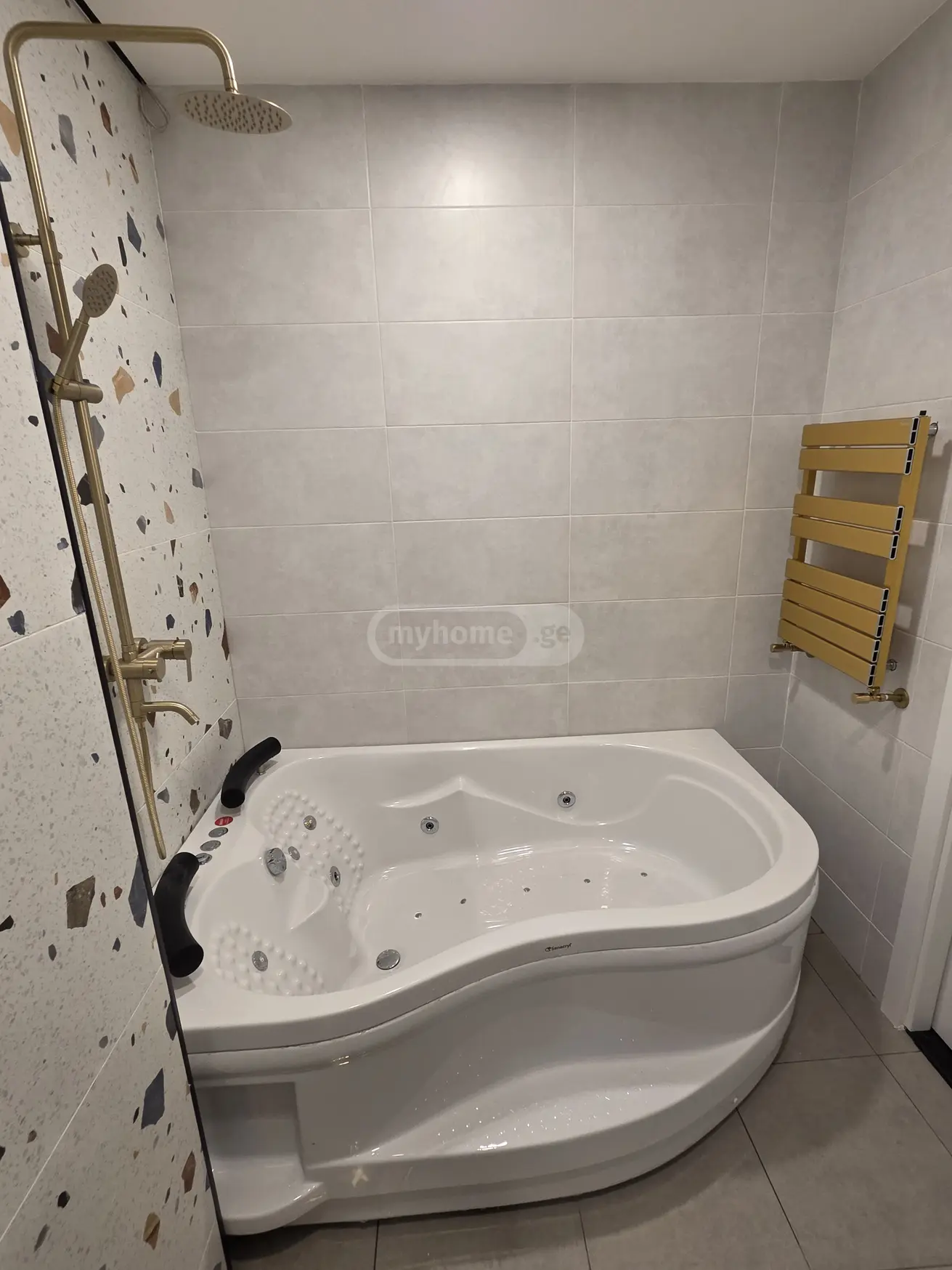 1 Room Apartment Daily Rent In Sanzona view 3