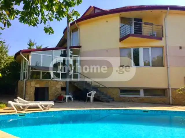 6 Room Country House Daily Rent In Saguramo, In Mtskheta Municipality view 2