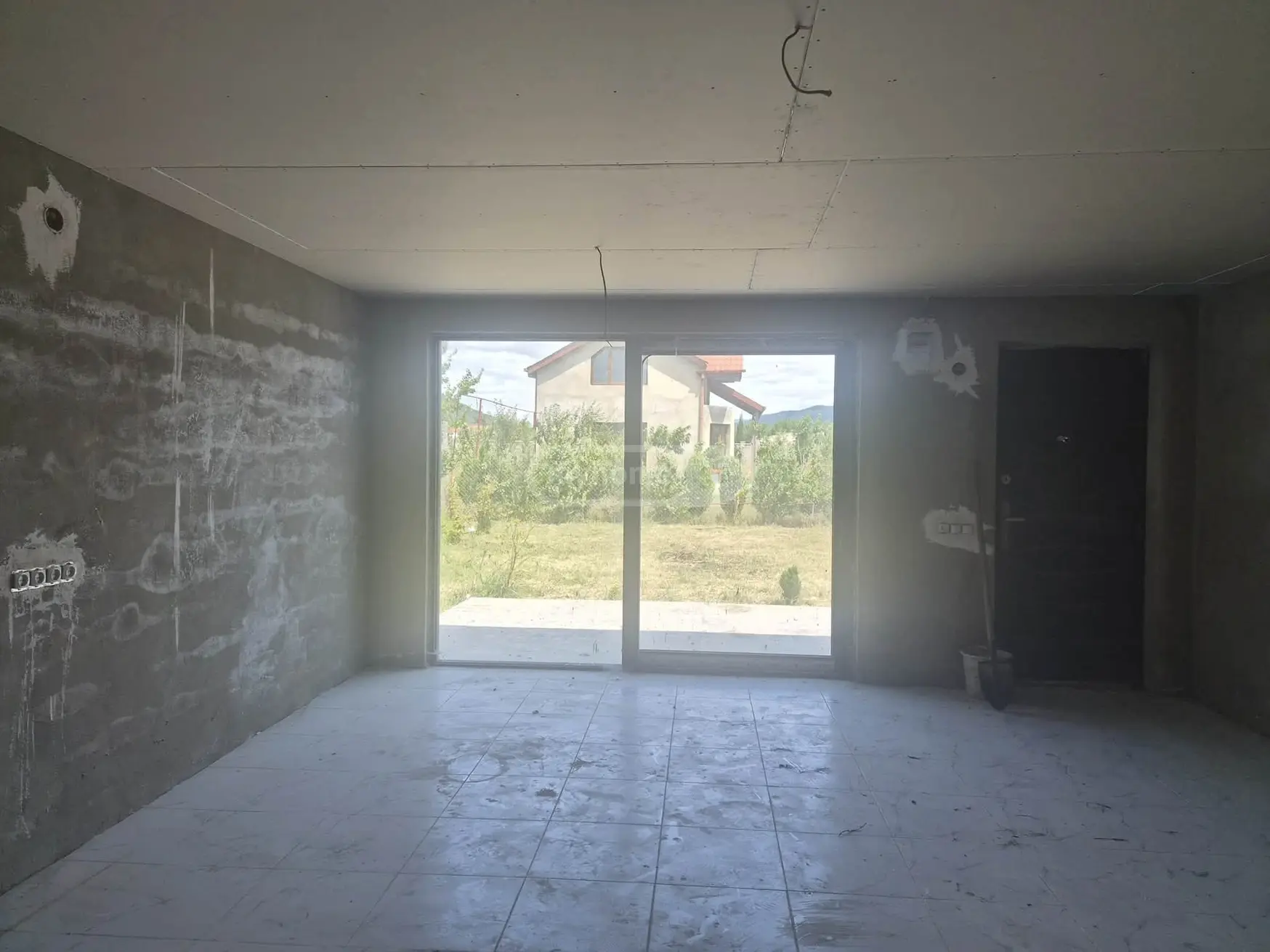 3 Room Private House For Sale view 9