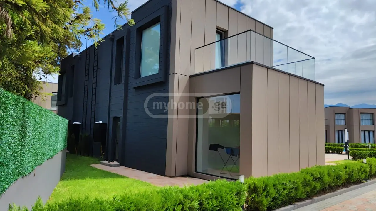 4 Room Private House For Sale view 16