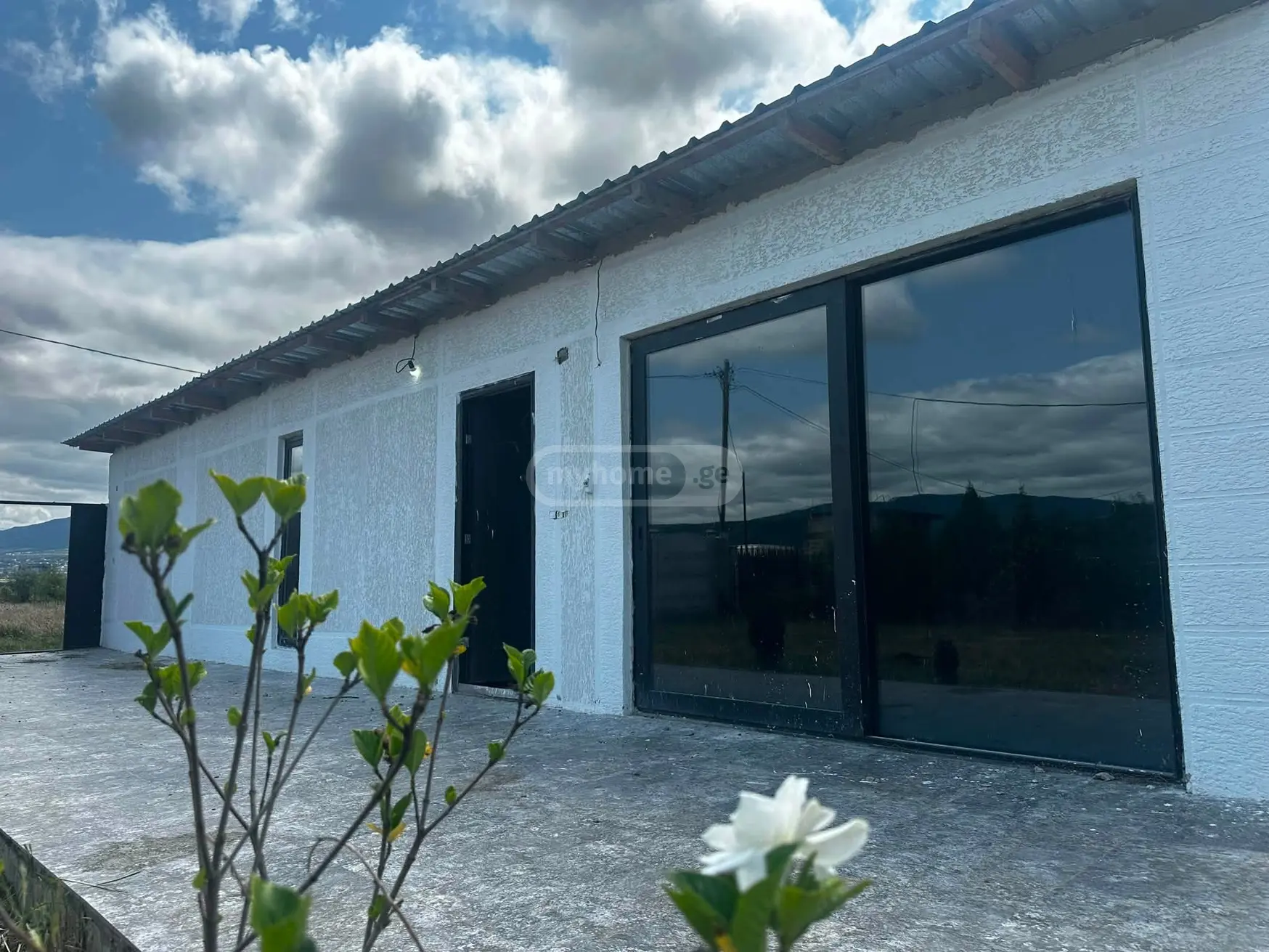 3 Room Private House For Sale view 2