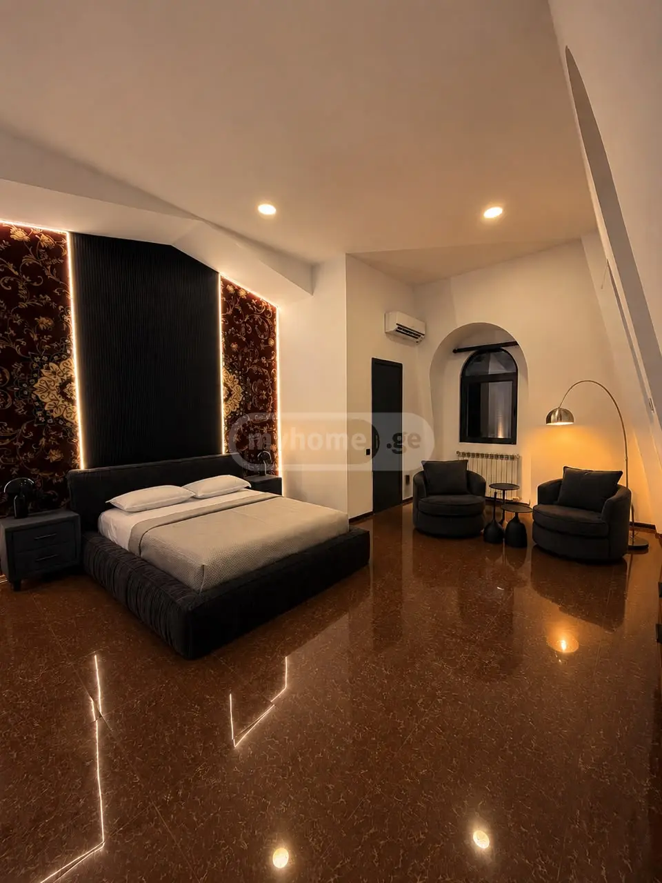 3 Room Hotel Daily Rent In Mtatsminda view 1