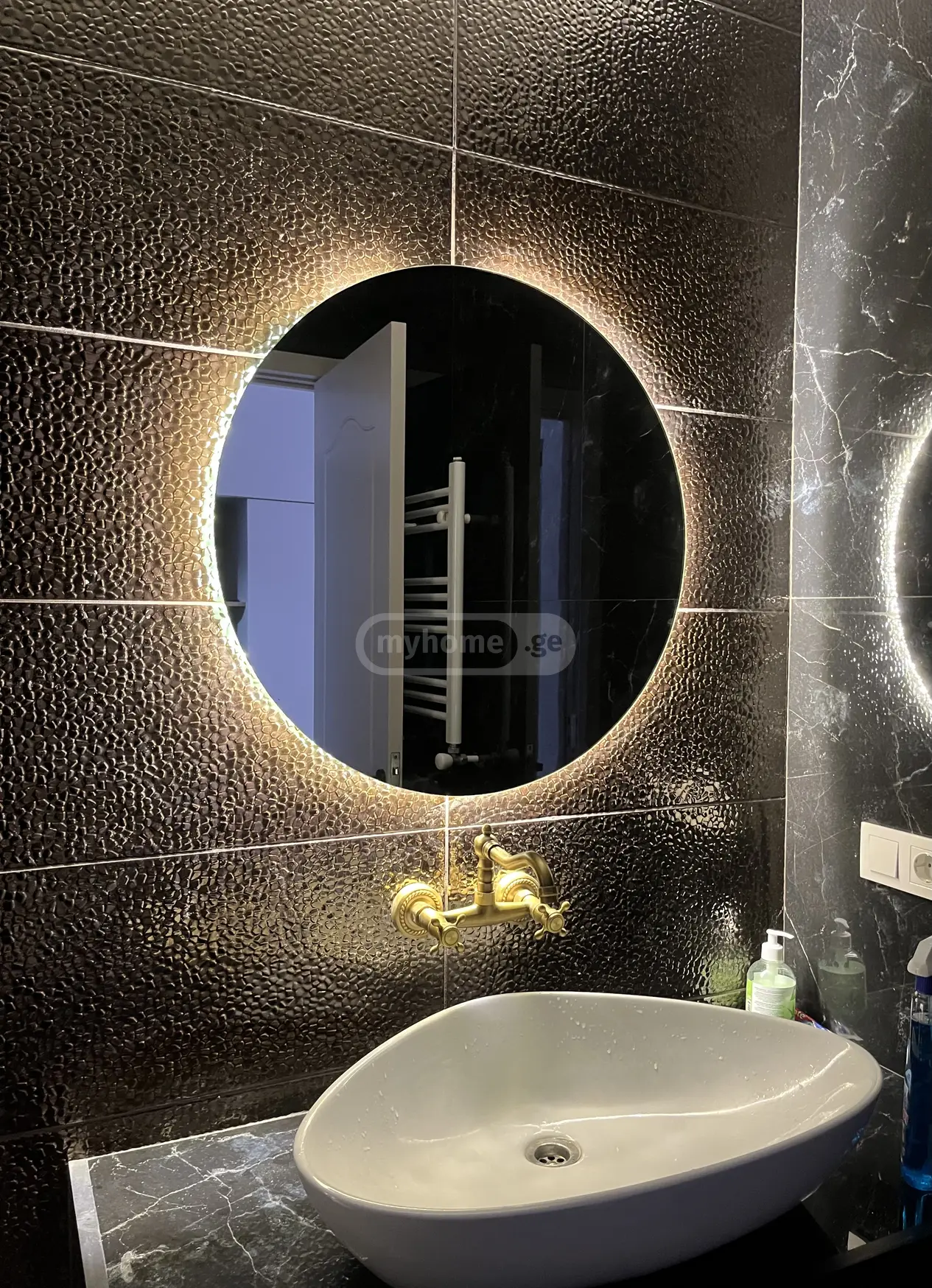 1 Room Apartment Daily Rent In Didi Digomi view 3