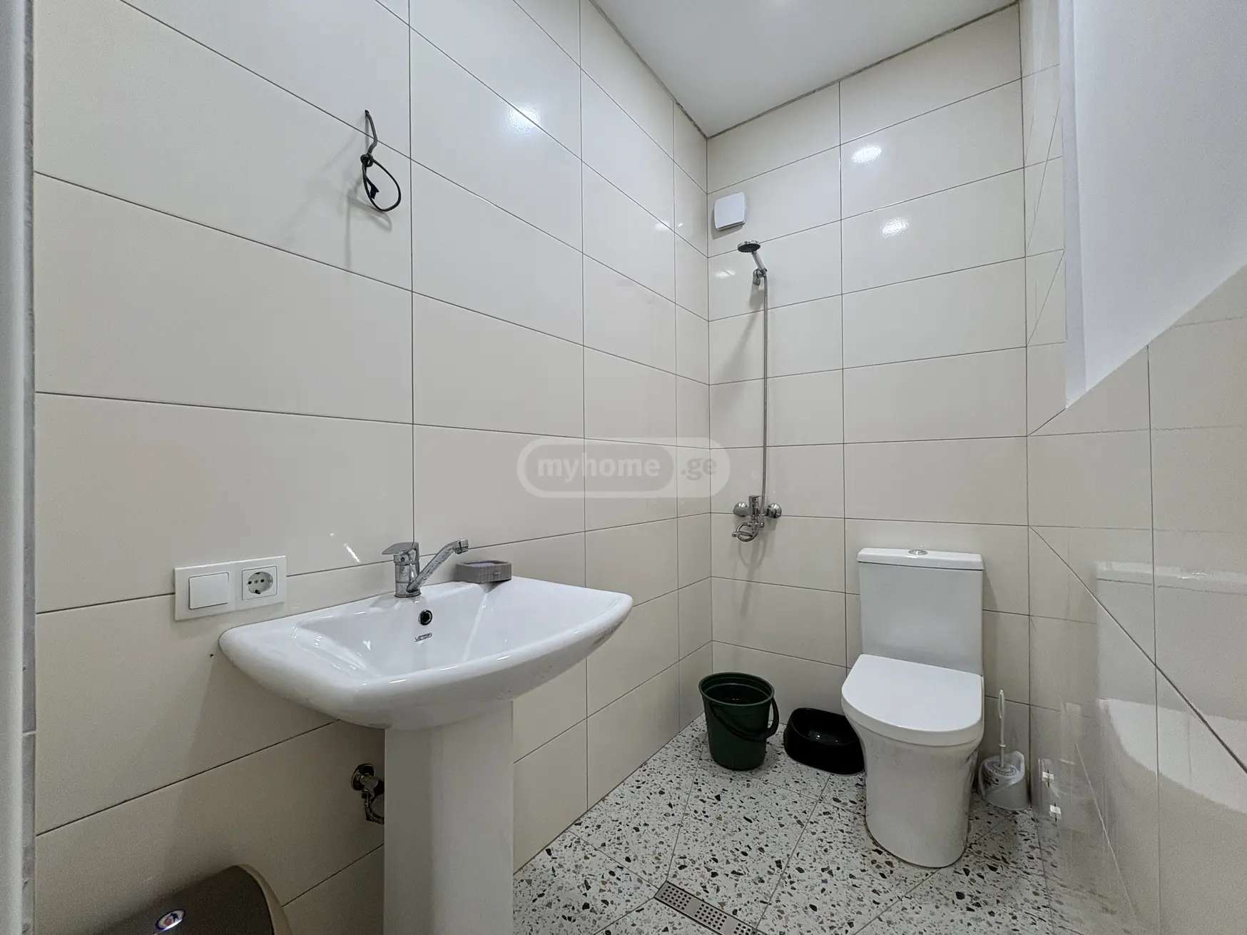 Universal Commercial Area For Rent In Mtatsminda view 6