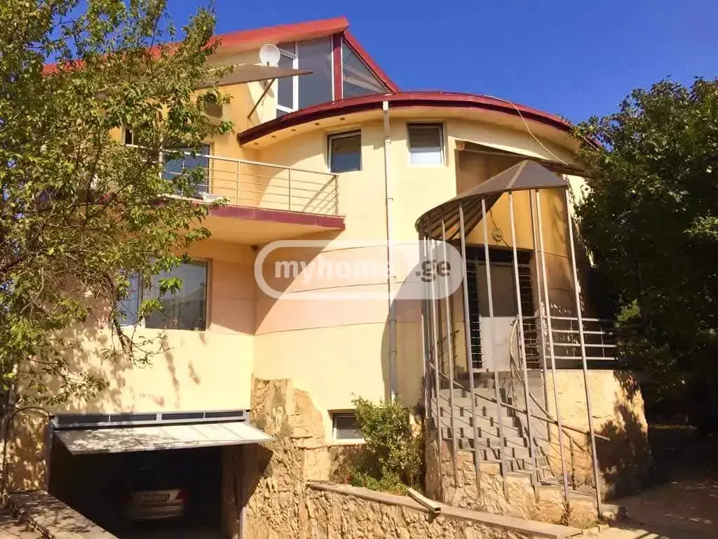 6 Room Country House Daily Rent In Saguramo, In Mtskheta Municipality view 1